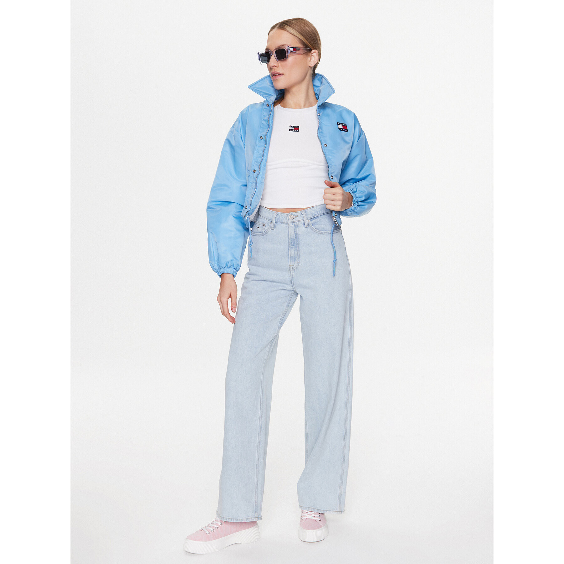 Tommy Jeans Geacă din puf Cropped Coach DW0DW15334 Albastru Cropped Fit - Pled.ro