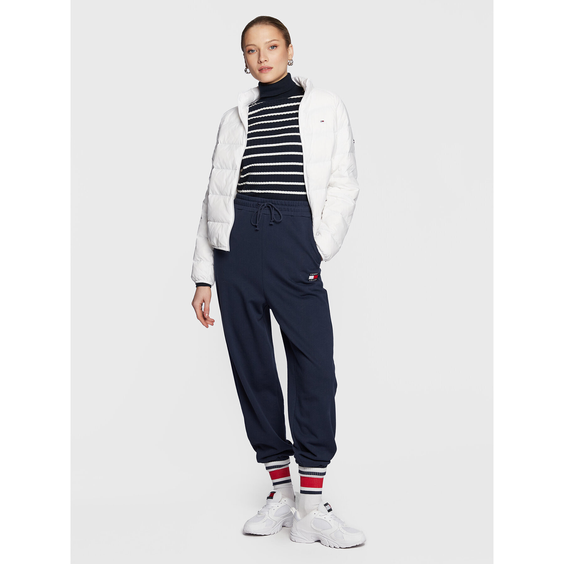 Tommy Jeans Geacă din puf DW0DW14929 Alb Regular Fit - Pled.ro