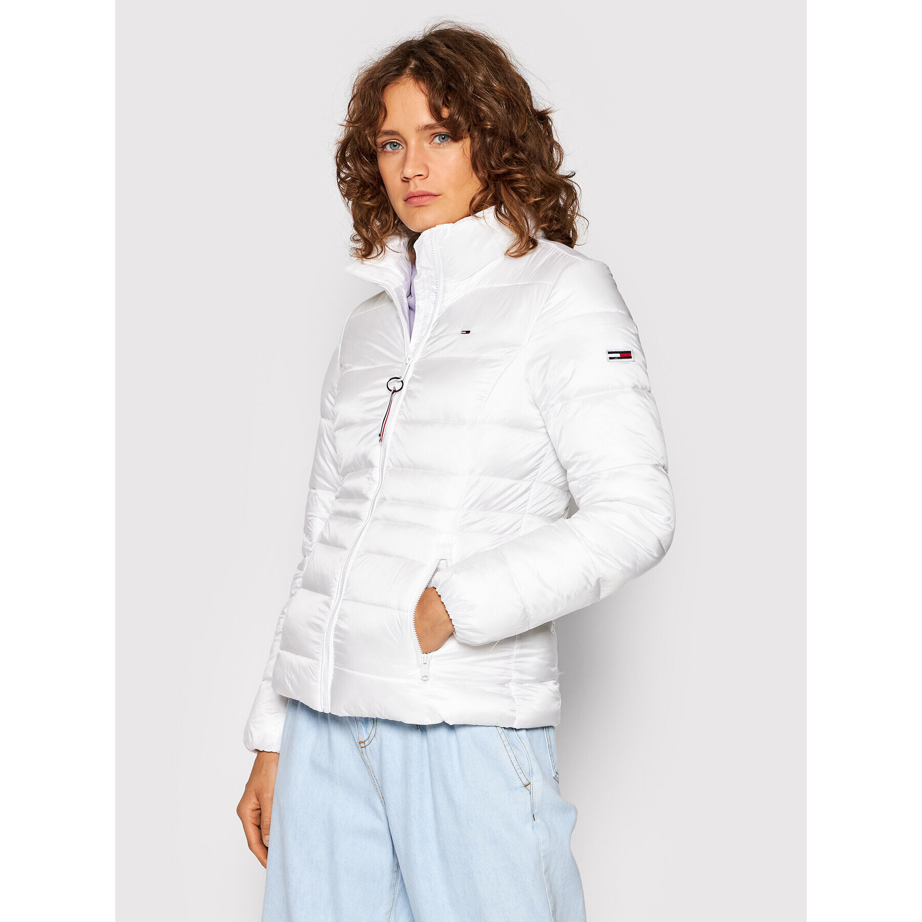 Tommy Jeans Geacă din puf Quilted Tape Detail DW0DW09340 Alb Regular Fit - Pled.ro