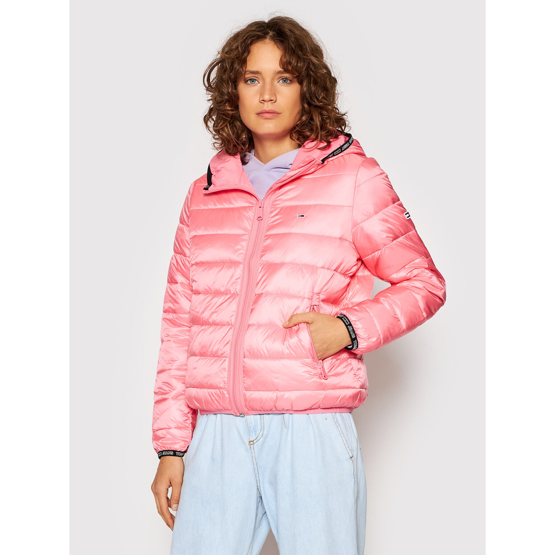 Tommy Jeans Geacă din puf Quilted Tape DW0DW09350 Roz Regular Fit - Pled.ro