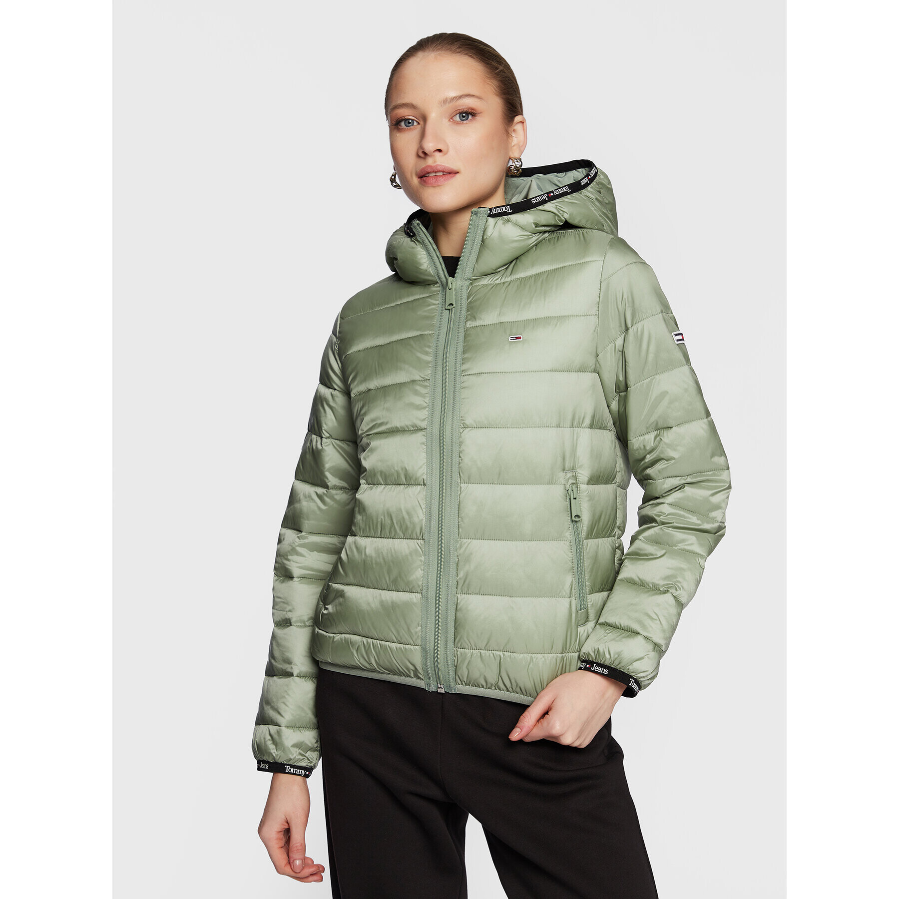 Tommy Jeans Geacă din puf Quilted Tape DW0DW15168 Verde Regular Fit - Pled.ro