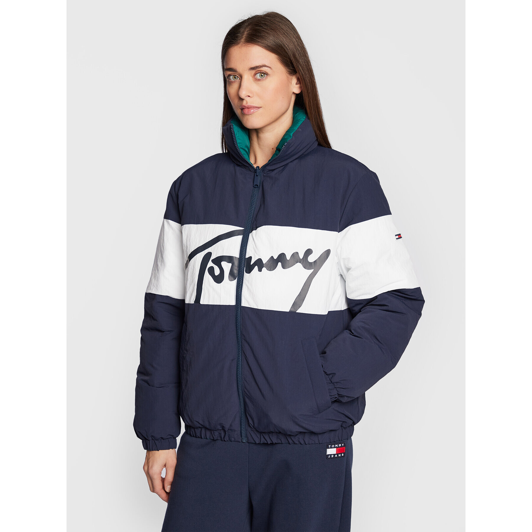 Tommy Jeans Geacă din puf Signature DW0DW14308 Bleumarin Oversize - Pled.ro