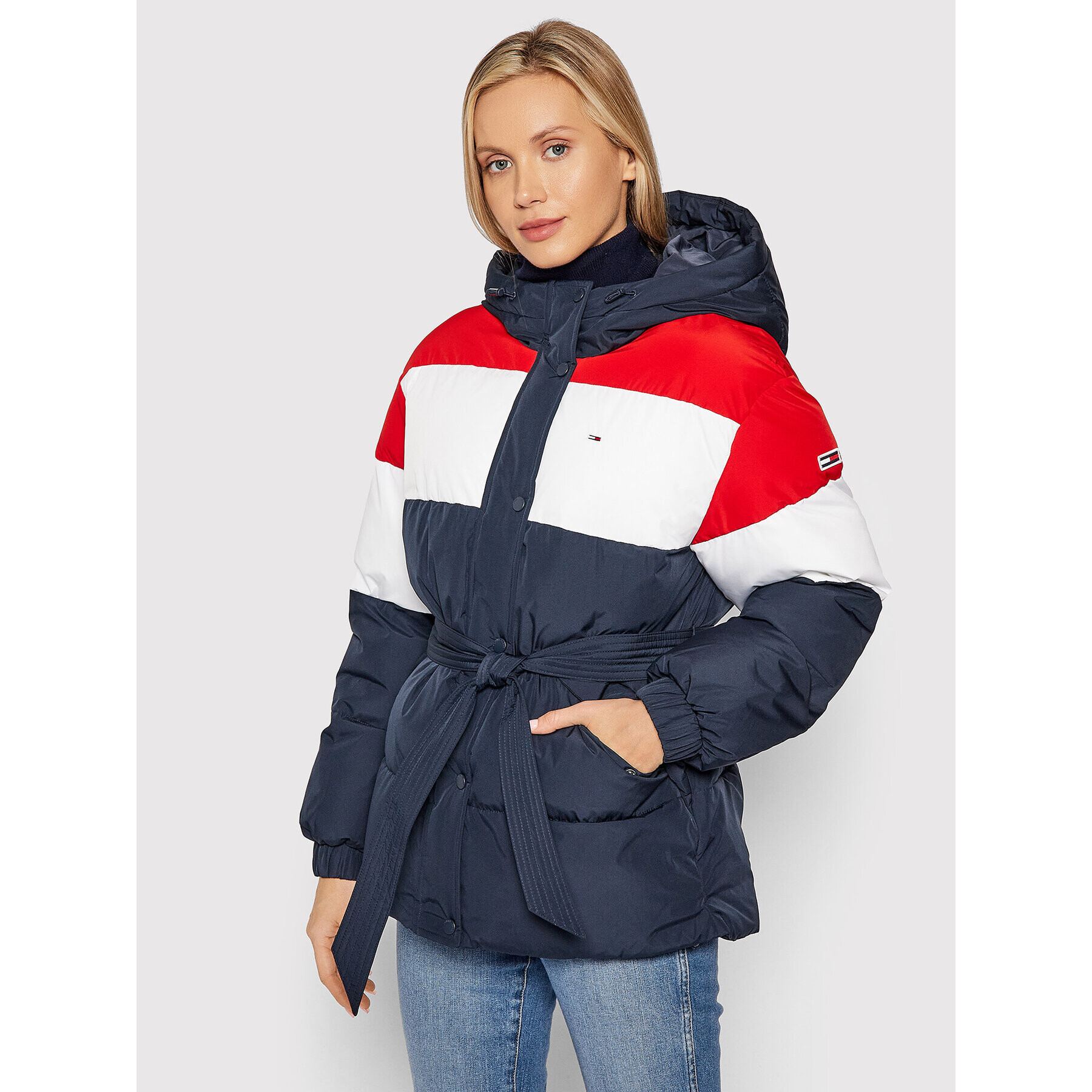 Tommy Jeans Geacă din puf Tjw Belsted Colorblock DW0DW11097 Bleumarin Regular Fit - Pled.ro