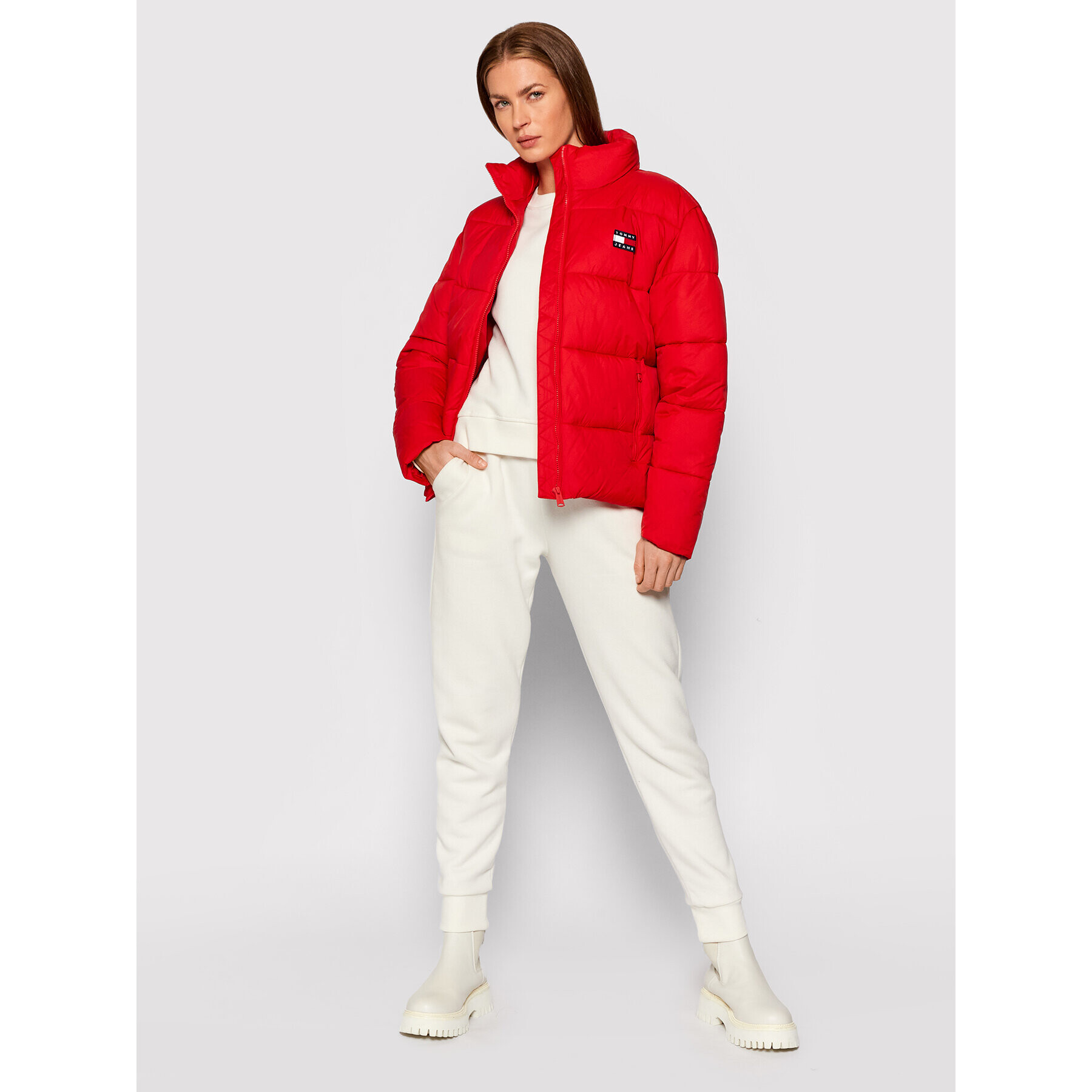 Tommy Jeans Geacă din puf Tjw Modern DW0DW11623 Roșu Regular Fit - Pled.ro