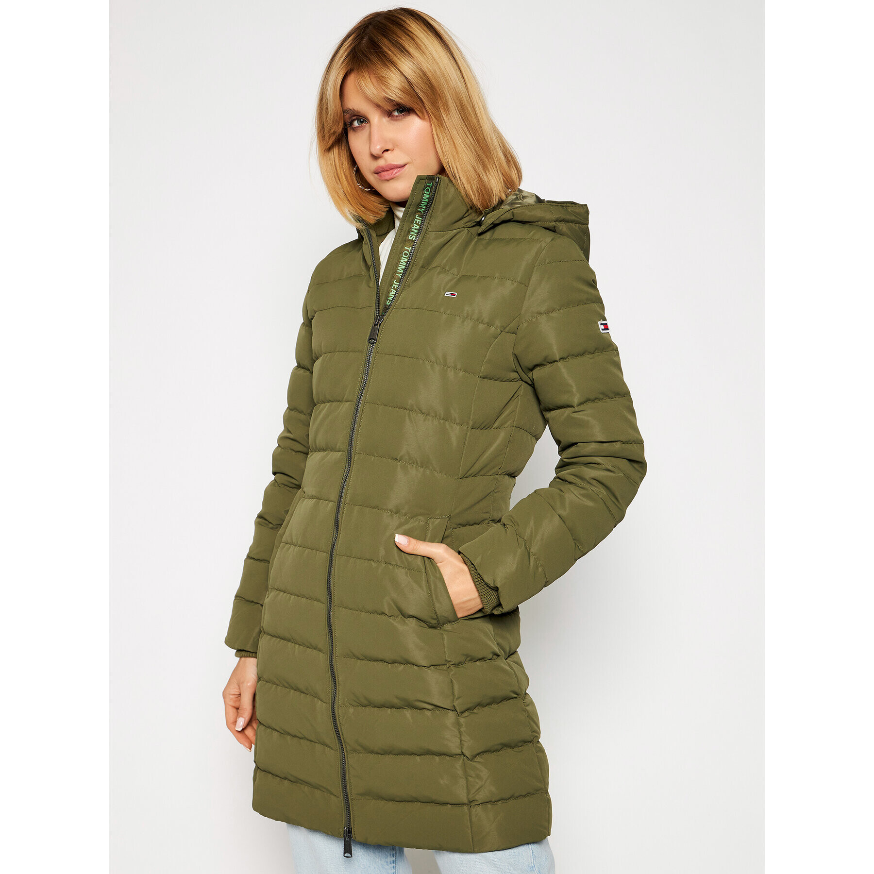 Tommy Jeans Geacă din puf Tjw Quilted DW0DW09061 Verde Slim Fit - Pled.ro