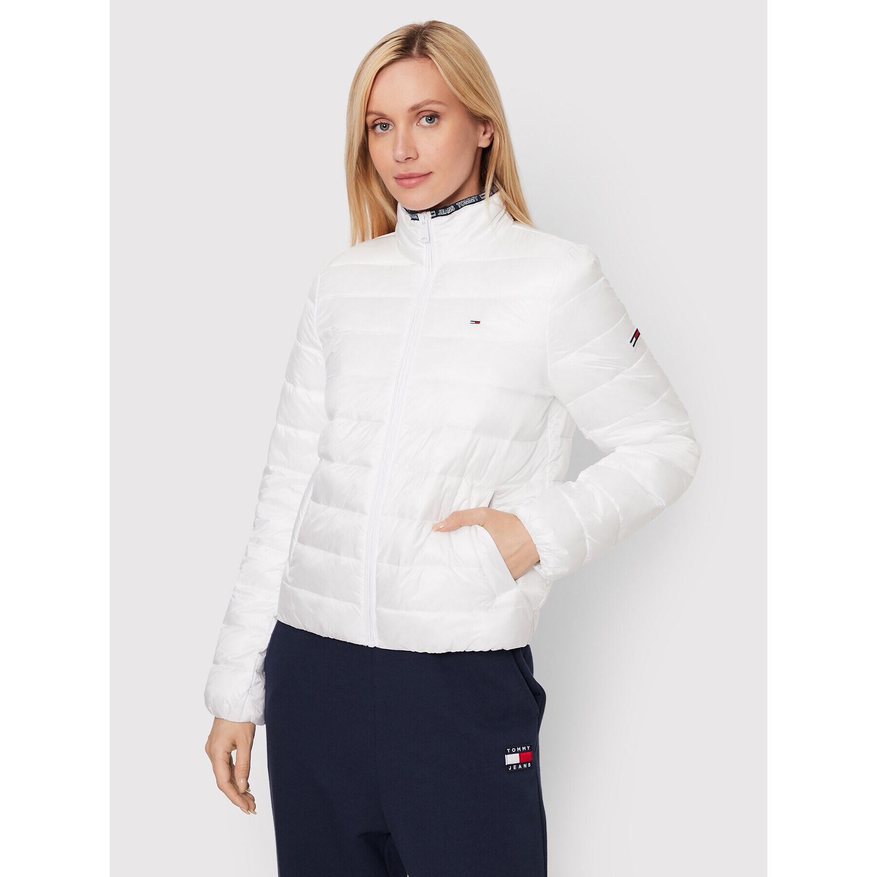 Tommy Jeans Geacă din puf Quilted DW0DW12930 Alb Regular Fit - Pled.ro