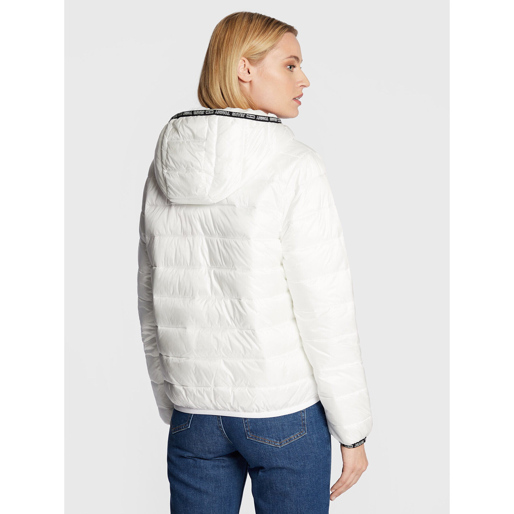 Tommy Jeans Geacă din puf Quilted Tape DW0DW09350 Alb Relaxed Fit - Pled.ro