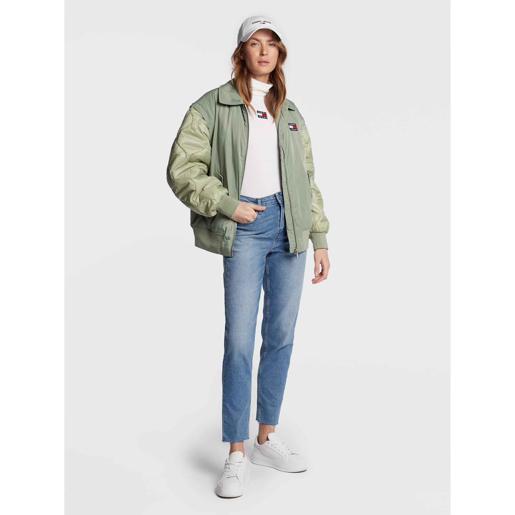 Tommy Jeans Geacă Tjw Zip DW0DW13755 Verde Relaxed Fit - Pled.ro