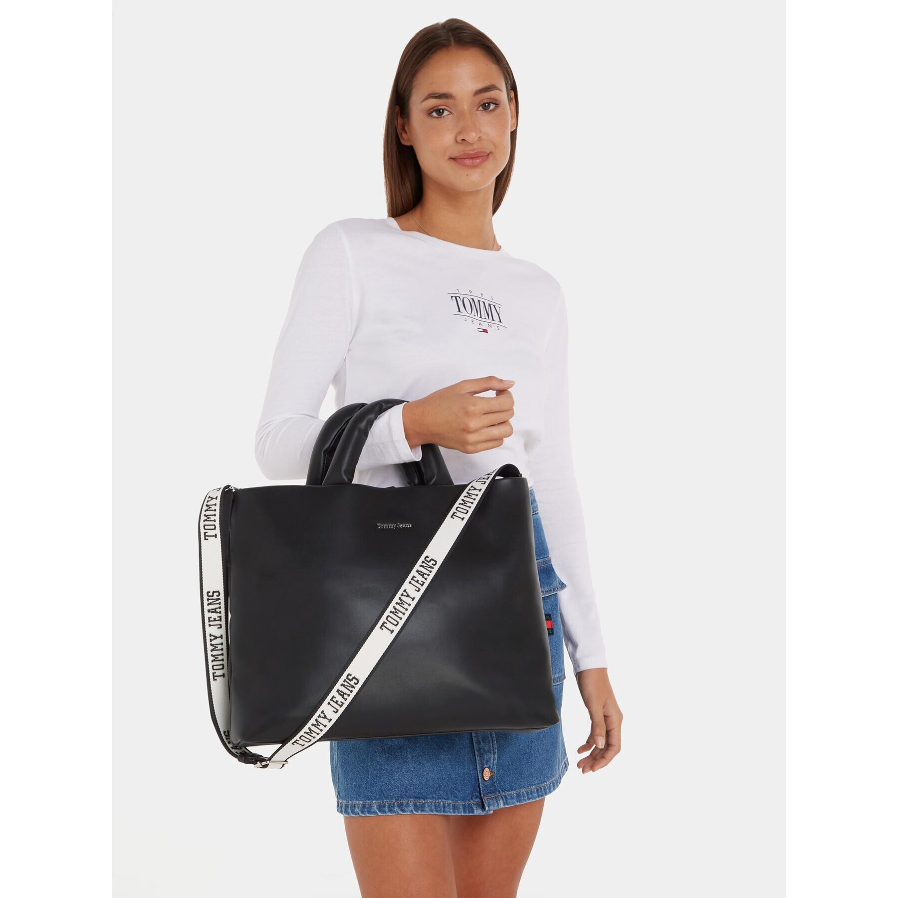 Tommy Jeans Geantă Tjw City Girl Tote AW0AW14967 Negru - Pled.ro