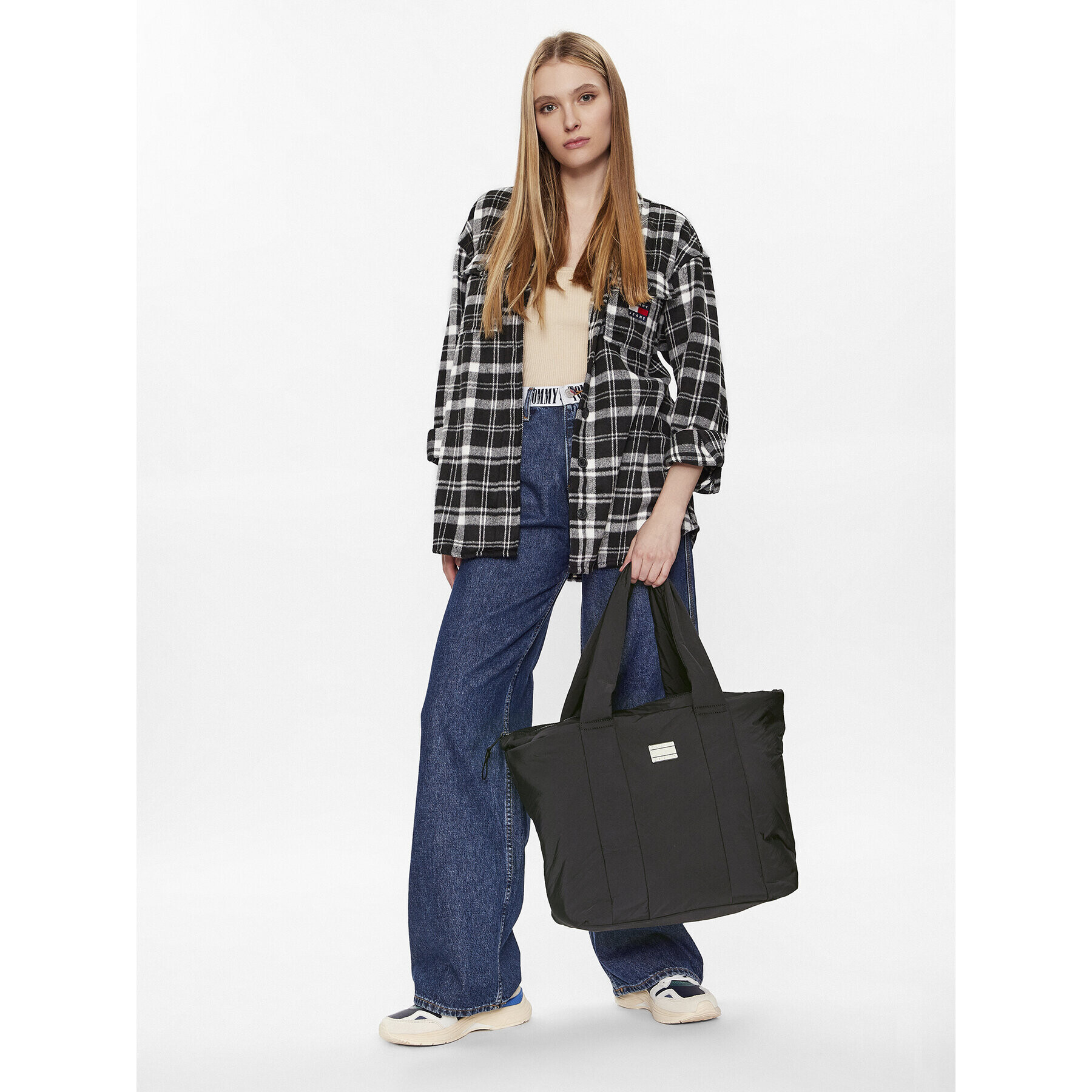 Tommy Jeans Geantă Tjw Hype Conscious Travel Tote AW0AW14148 Negru - Pled.ro