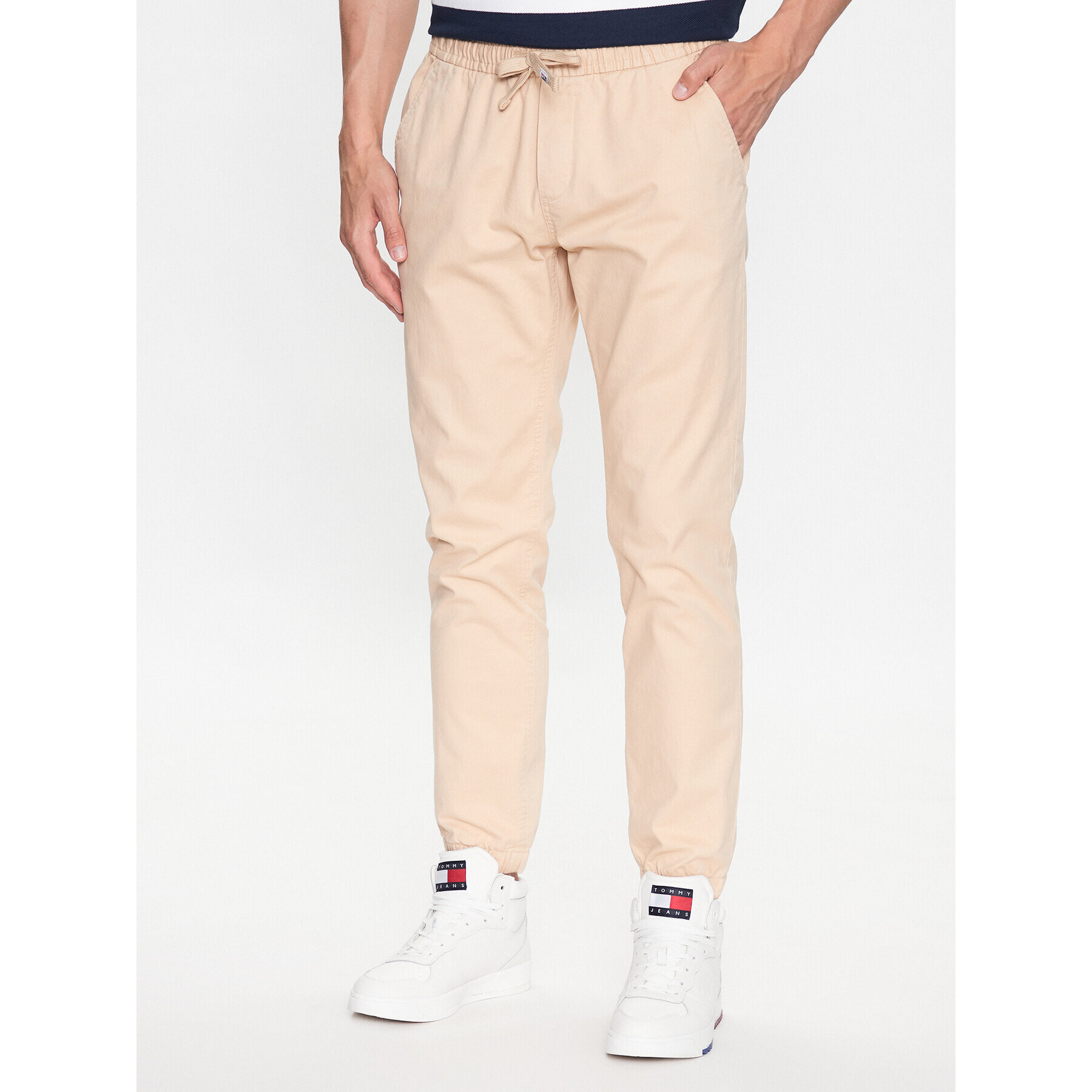 Tommy Jeans Joggers DM0DM16760 Bej Slim Fit - Pled.ro