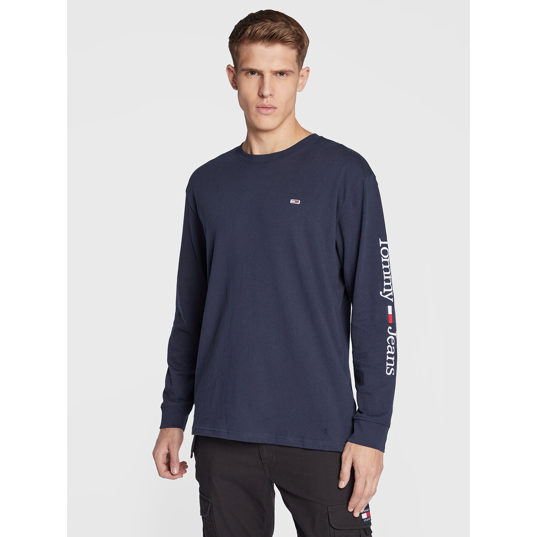 Tommy Jeans Longsleeve Serif Linears DM0DM14986 Bleumarin Regular Fit - Pled.ro