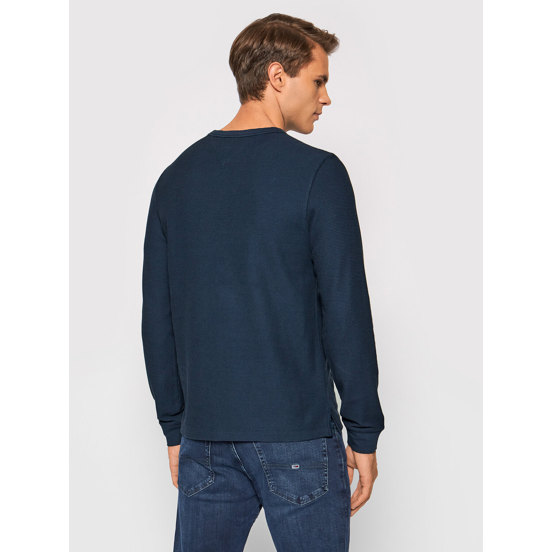 Tommy Jeans Longsleeve Tjm Waffle Pocket Henley DM0DM11062 Bleumarin Regular Fit - Pled.ro