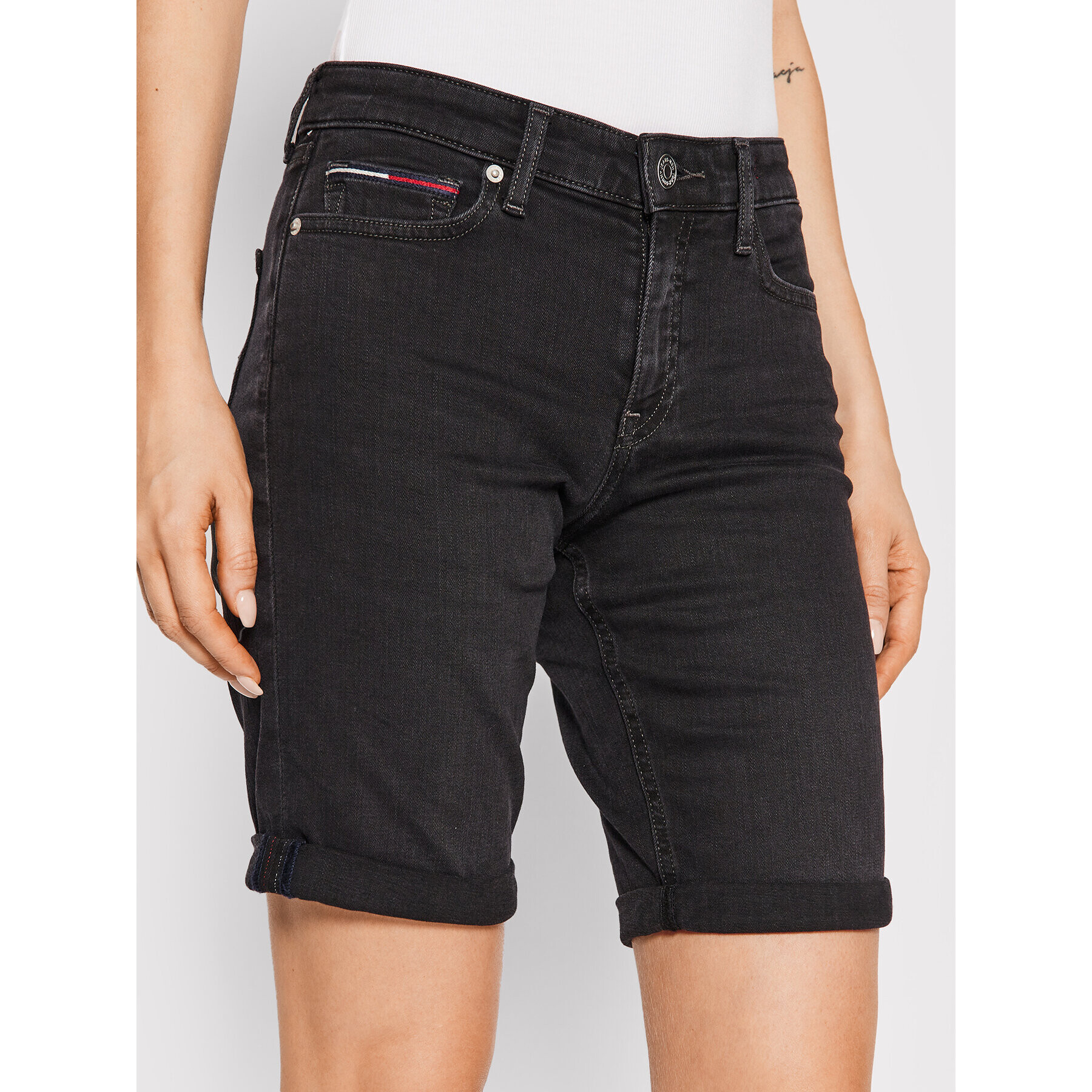 Tommy Jeans Pantaloni scurți de blugi Bermuda DW0DW12456 Negru Regular Fit - Pled.ro