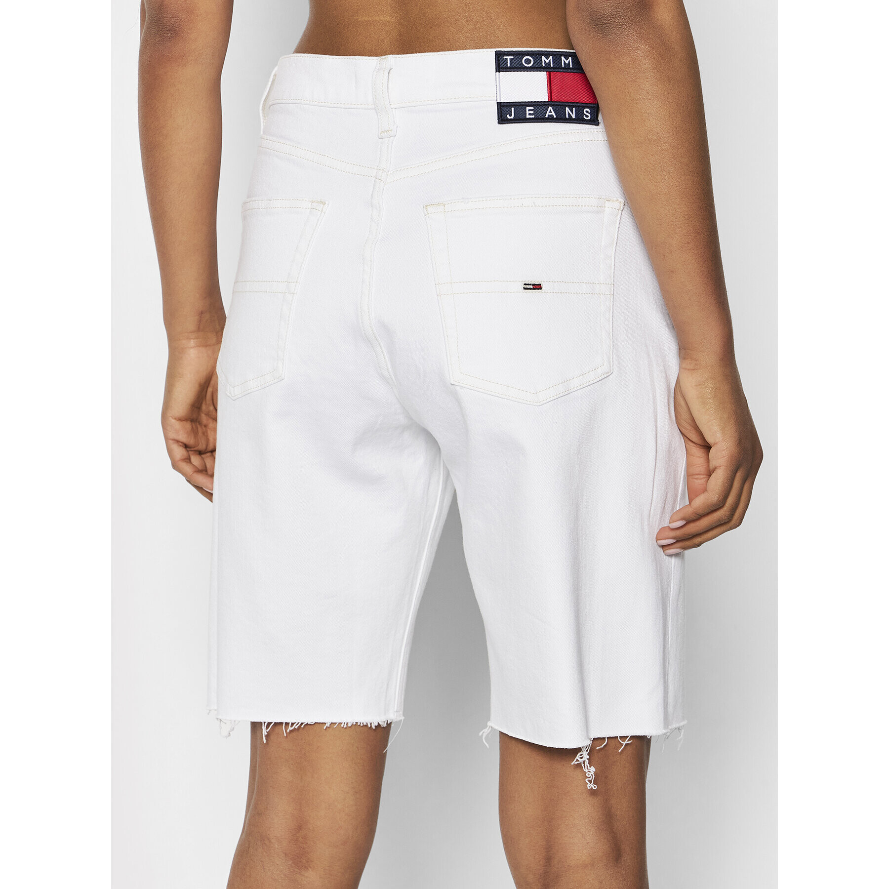 Tommy Jeans Pantaloni scurți de blugi Harper DW0DW12516 Alb Regular Fit - Pled.ro