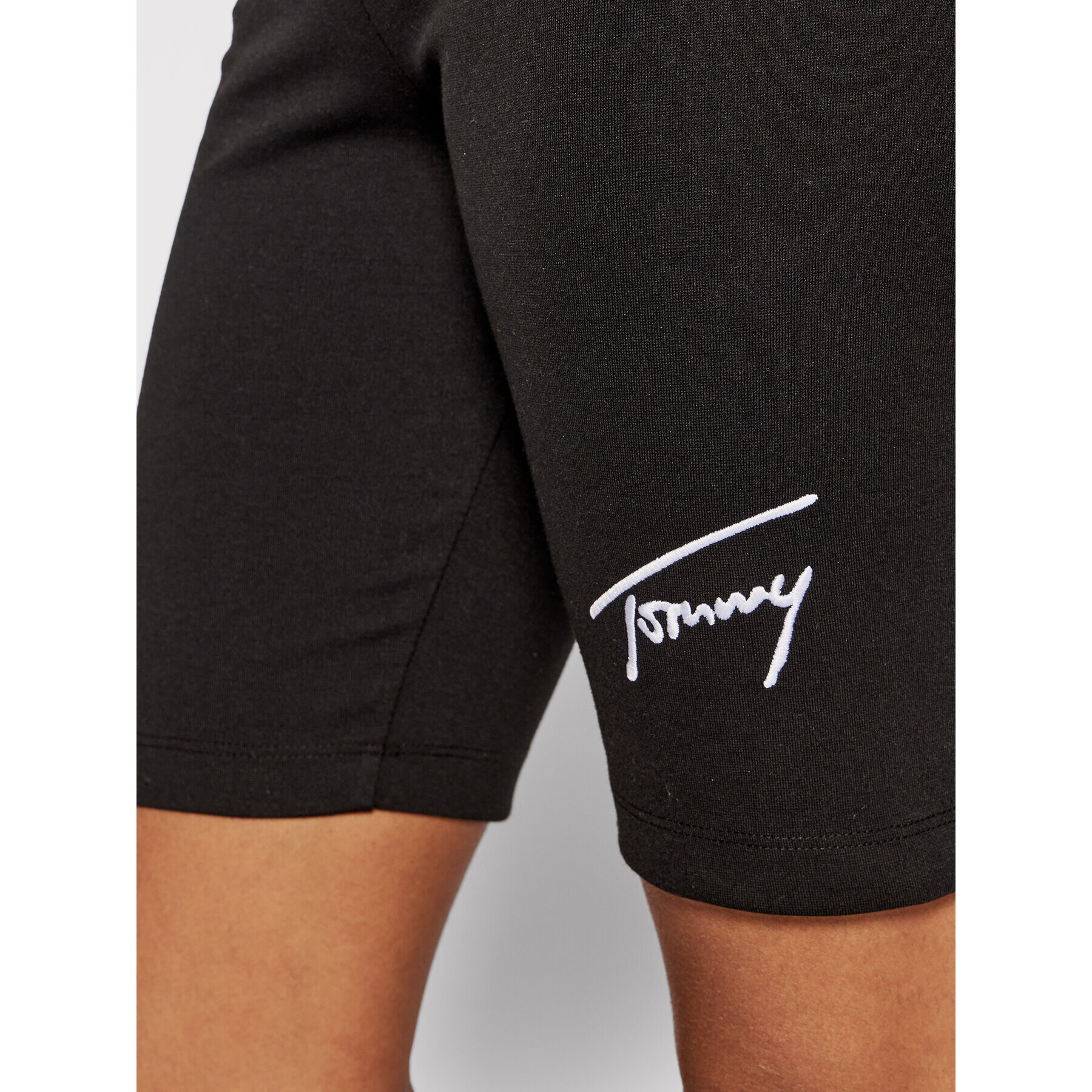 Tommy Jeans Pantaloni scurți sport Signature DW0DW12631 Negru Slim Fit - Pled.ro