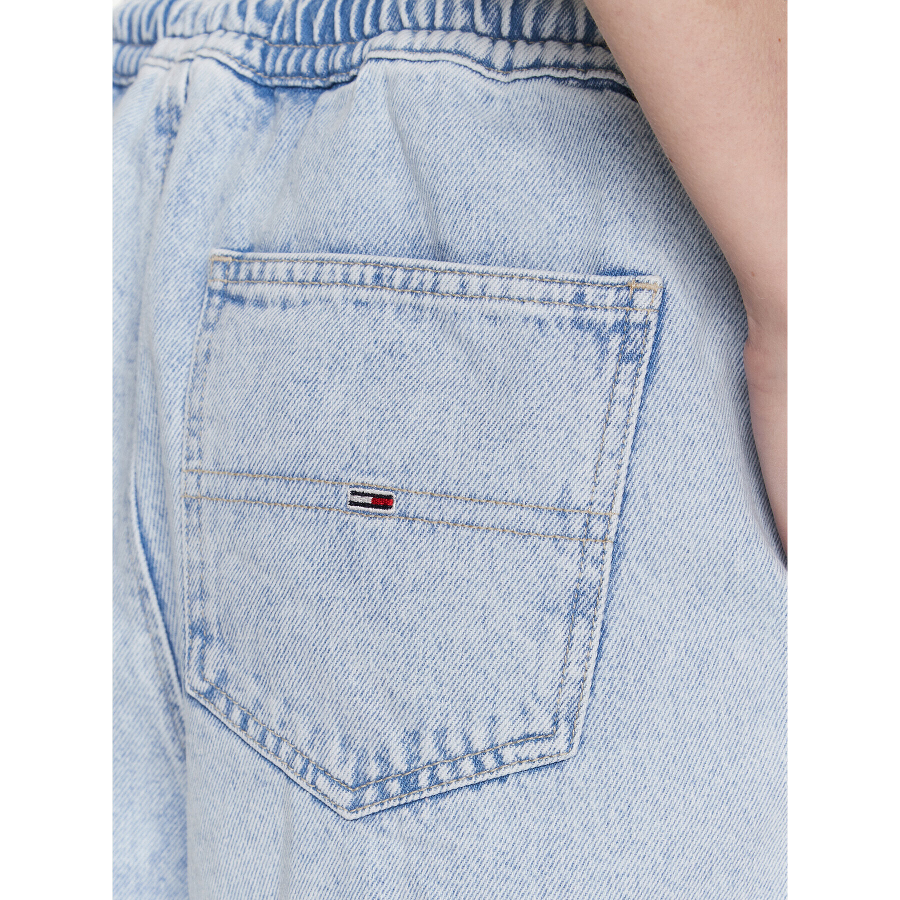 Tommy Jeans Pantaloni scurți de blugi Daisy DW0DW15610 Albastru Baggy Fit - Pled.ro