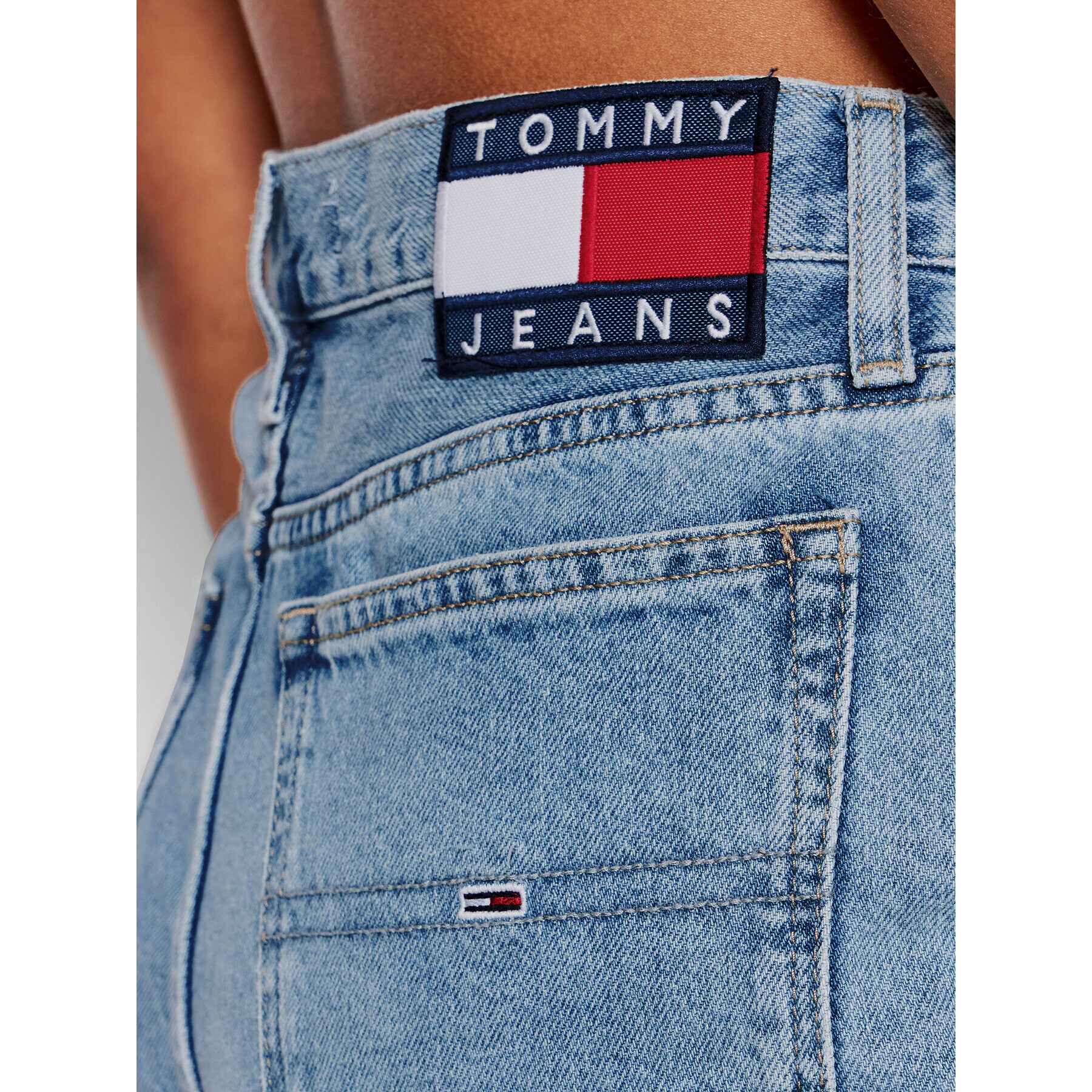 Tommy Jeans Pantaloni scurți de blugi DW0DW12458 Albastru Regular Fit - Pled.ro