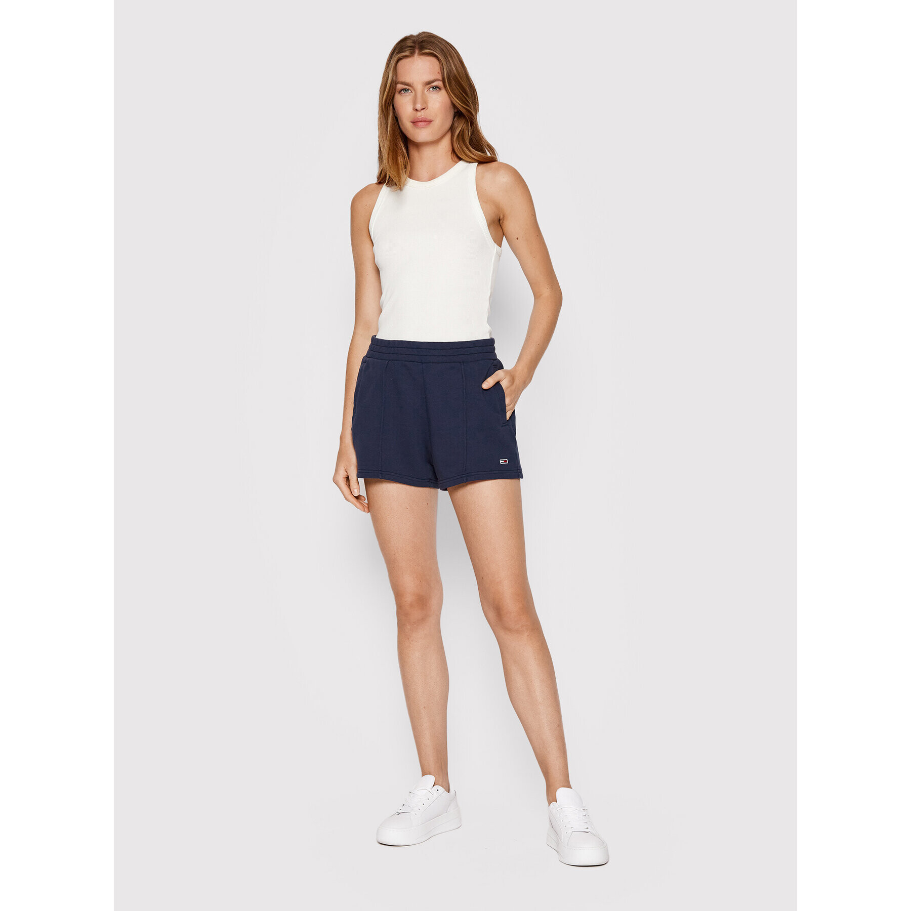 Tommy Jeans Pantaloni scurți sport Essential DW0DW12626 Bleumarin Regular Fit - Pled.ro