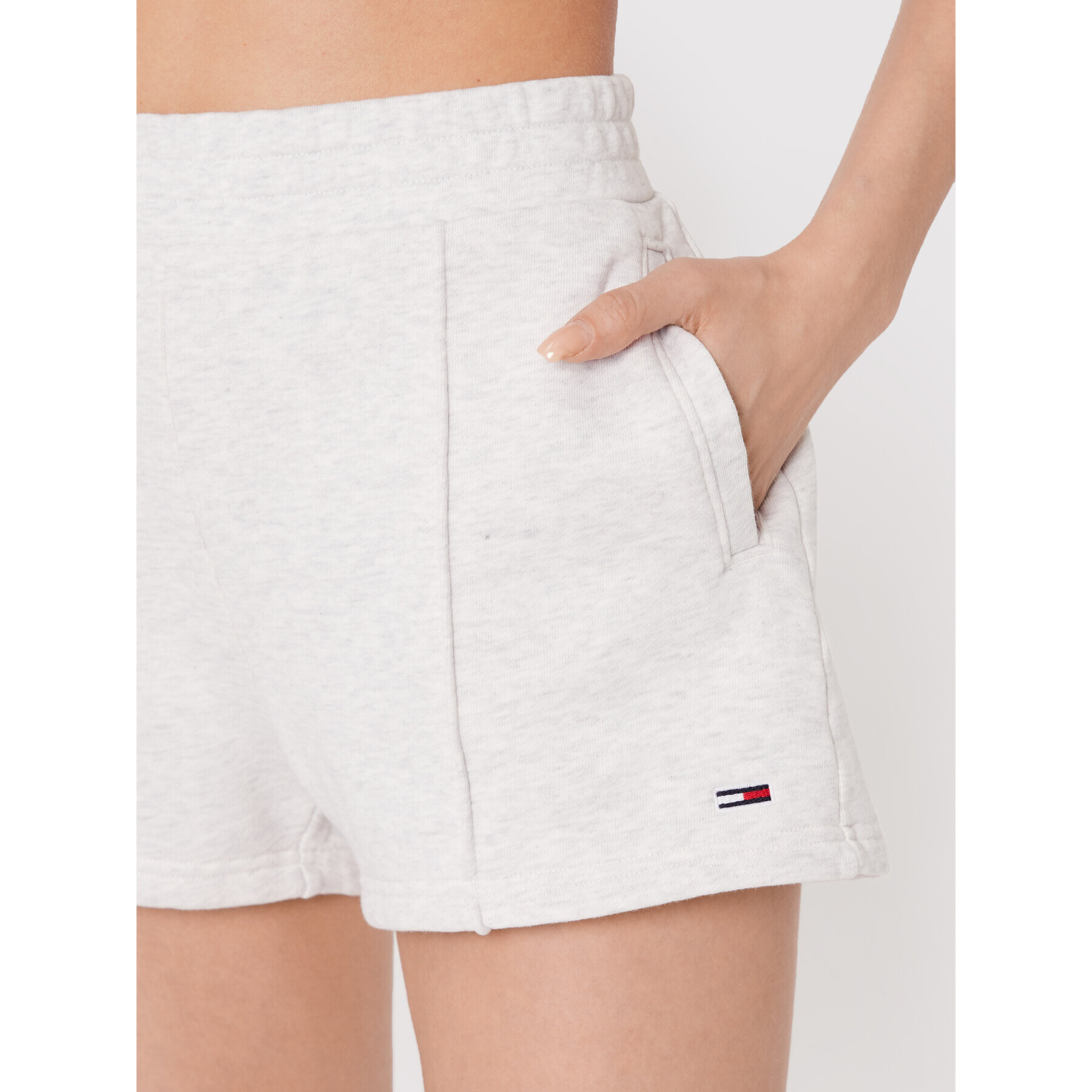 Tommy Jeans Pantaloni scurți sport Essential DW0DW12626 Gri Regular Fit - Pled.ro