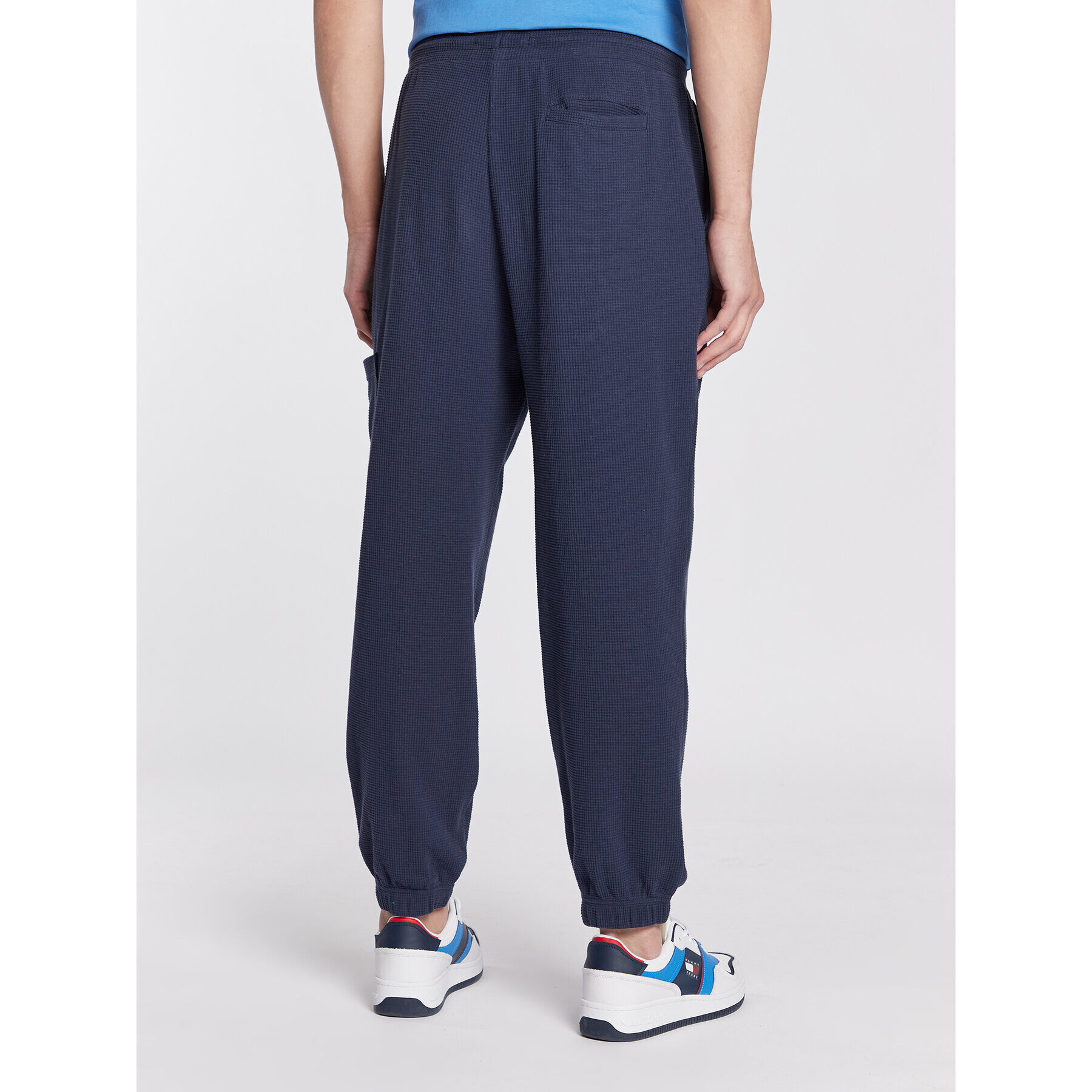 Tommy Jeans Pantaloni trening Bax Waffle DM0DM15032 Bleumarin Relaxed Fit - Pled.ro