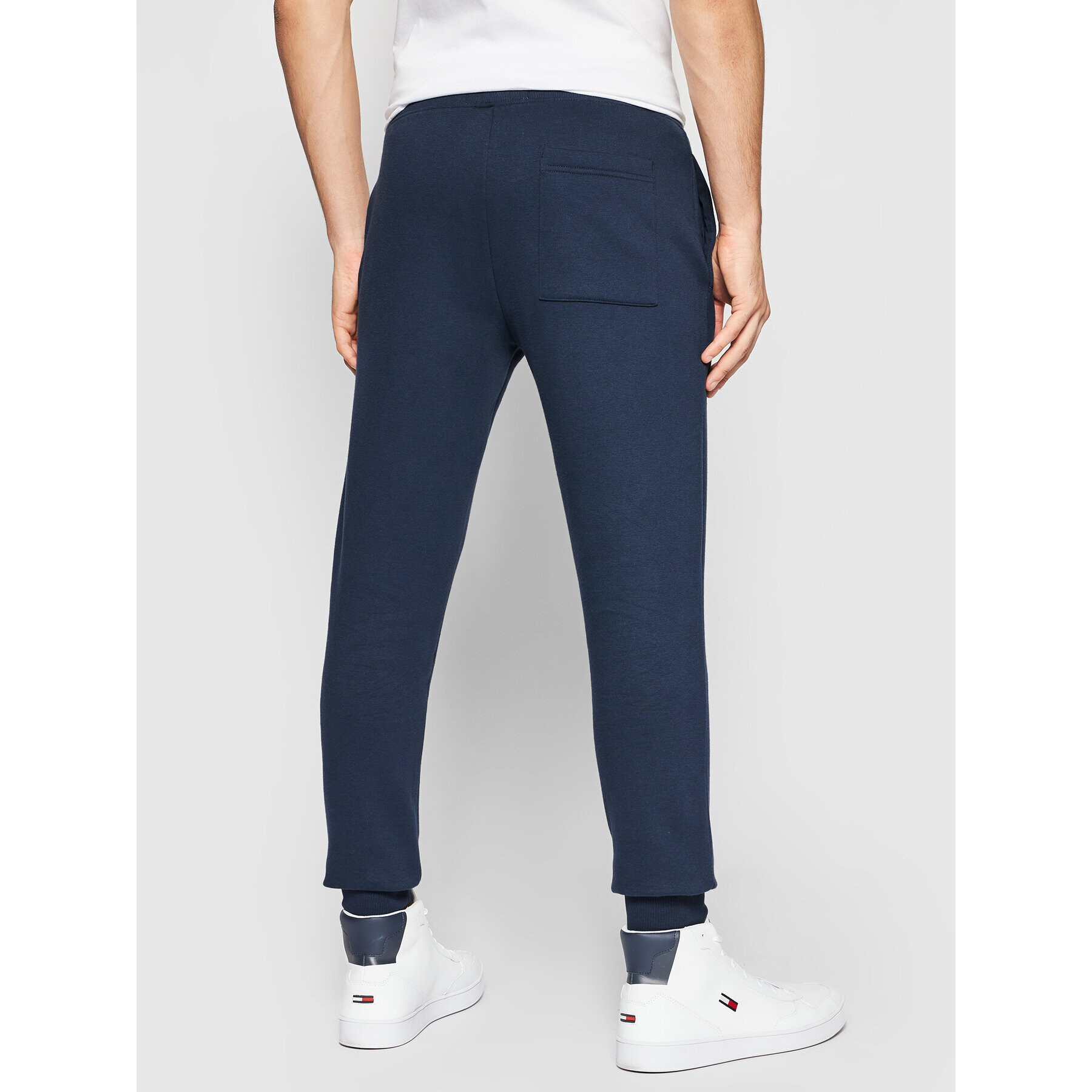 Tommy Jeans Pantaloni trening DM0DM11163 Bleumarin Slim Fit - Pled.ro