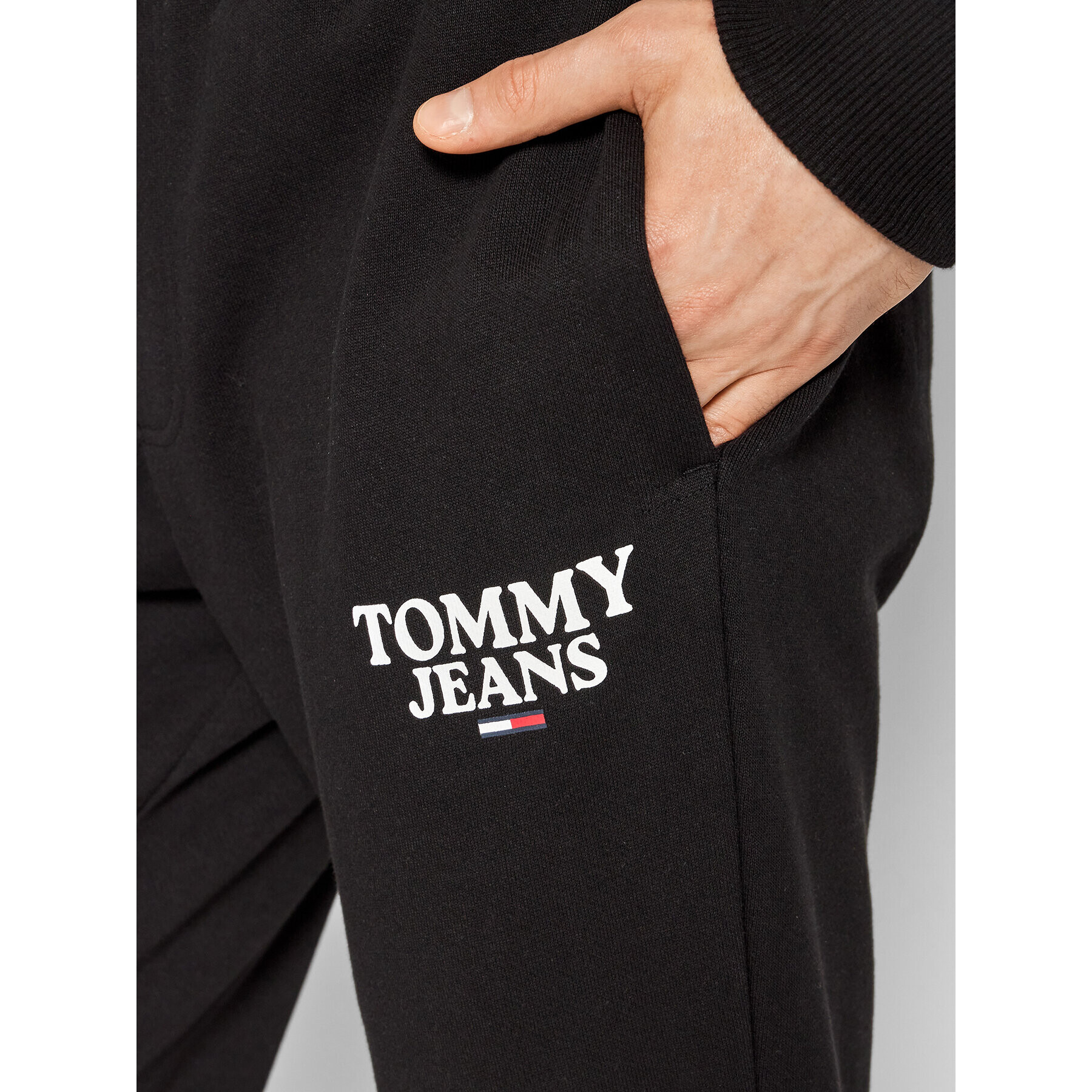 Tommy Jeans Pantaloni trening Entry Graphic DM0DM13341 Negru Regular Fit - Pled.ro