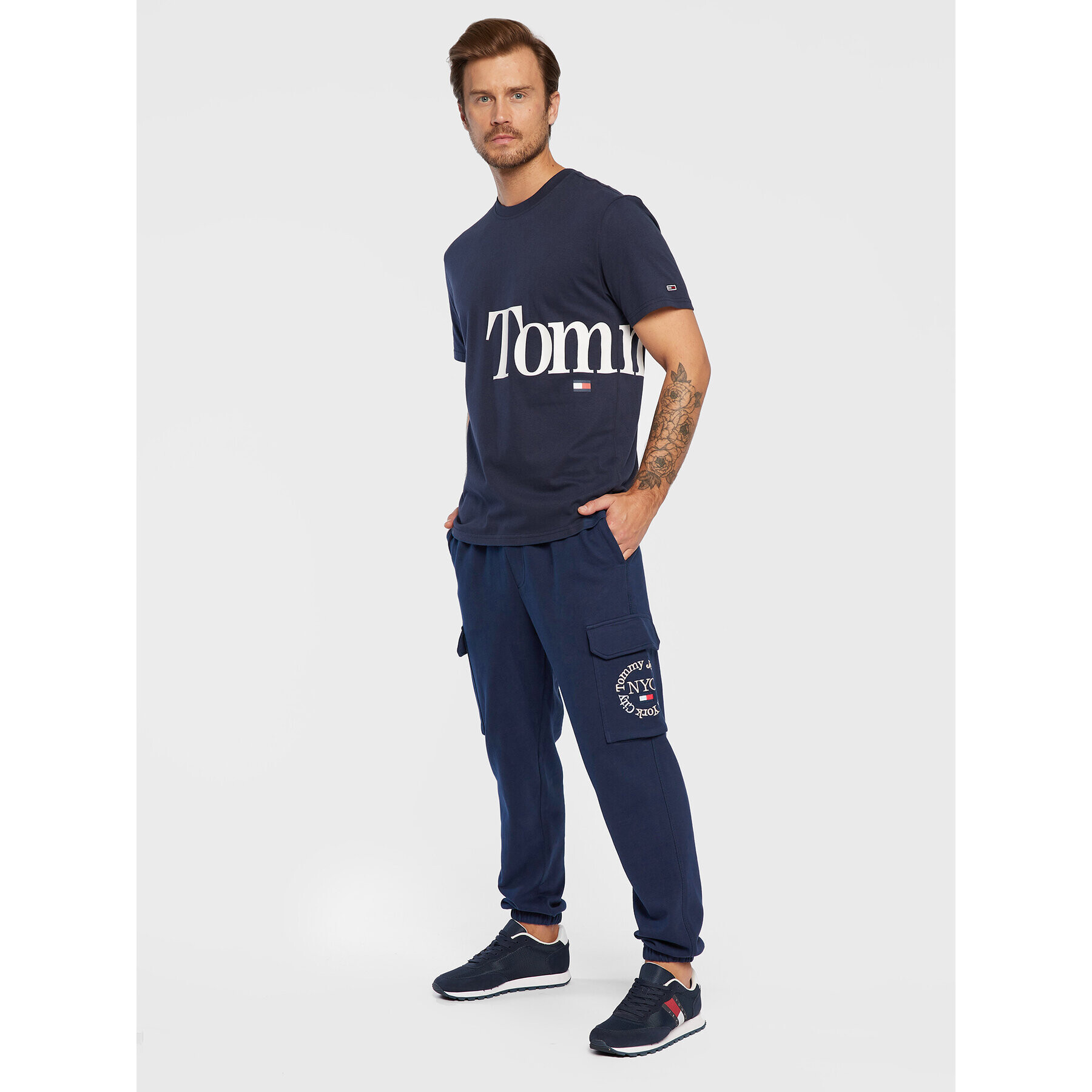 Tommy Jeans Pantaloni trening Timeless DM0DM14277 Bleumarin Regular Fit - Pled.ro