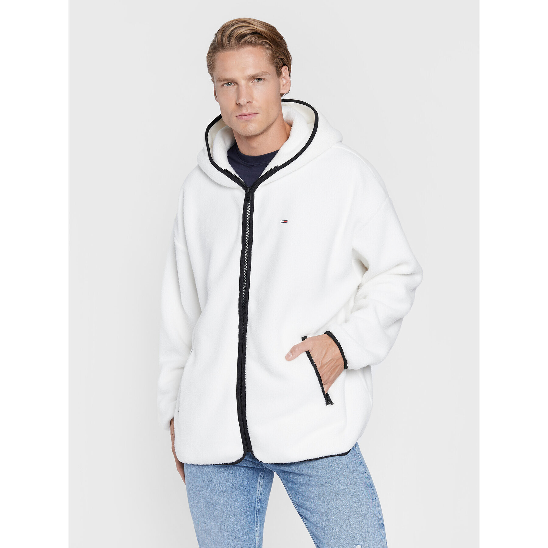 Tommy Jeans Polar Collegiate Sherpa DM0DM15290 Alb Regular Fit - Pled.ro