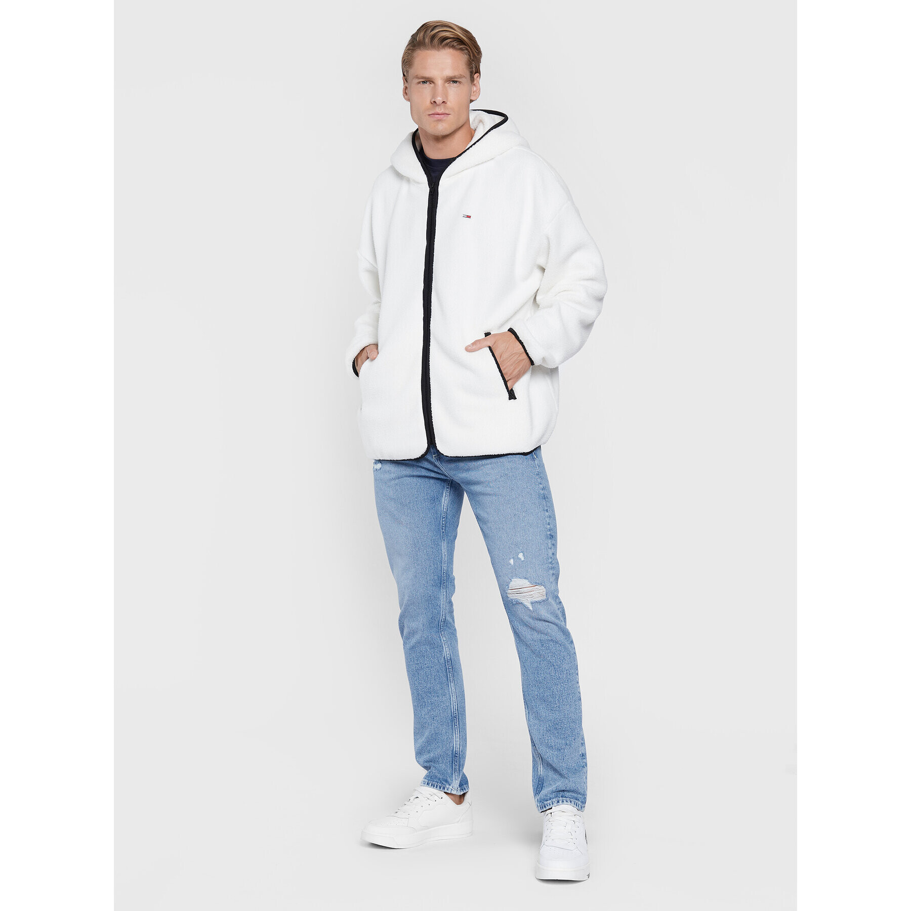 Tommy Jeans Polar Collegiate Sherpa DM0DM15290 Alb Regular Fit - Pled.ro