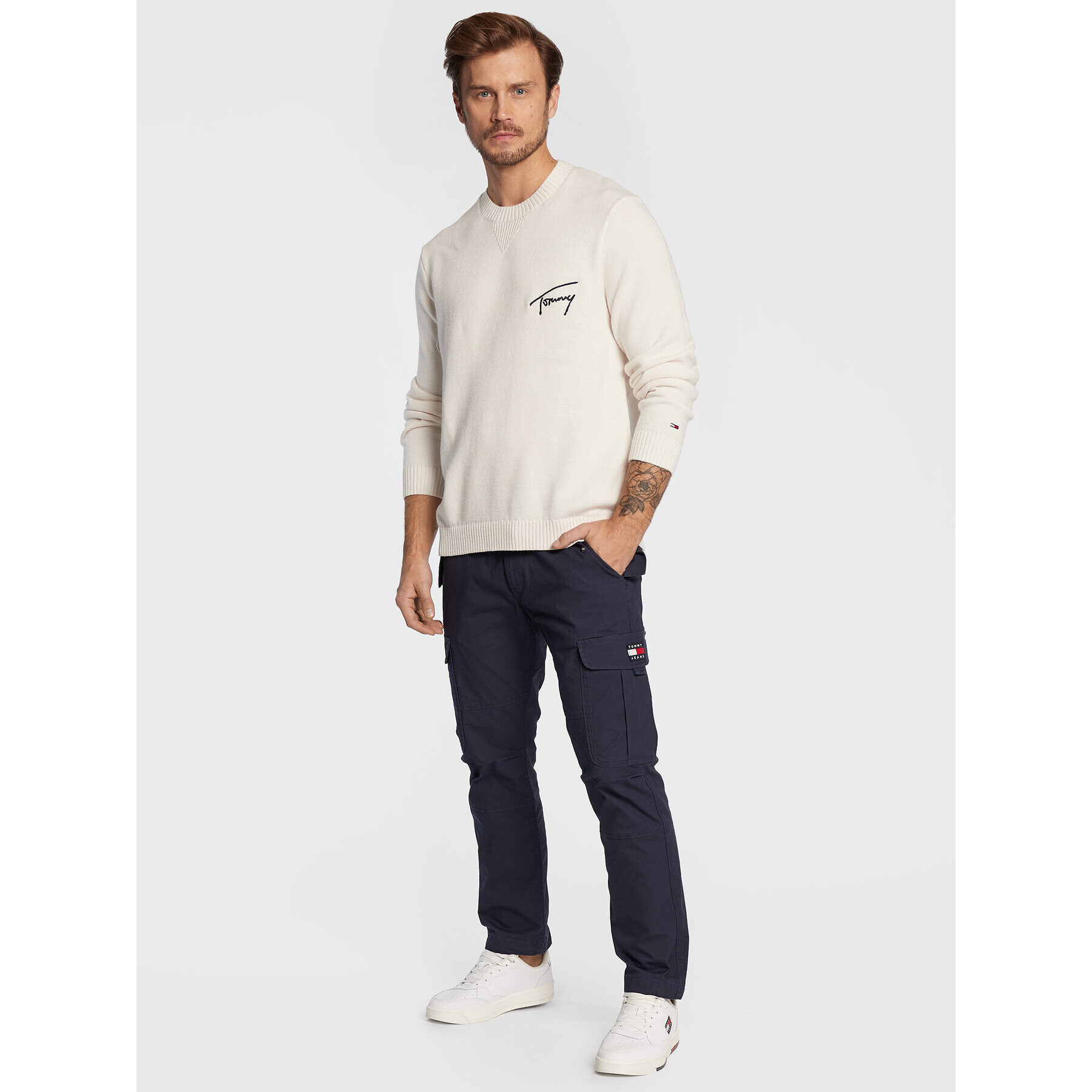 Tommy Jeans Pulover Signature DM0DM15062 Alb Relaxed Fit - Pled.ro