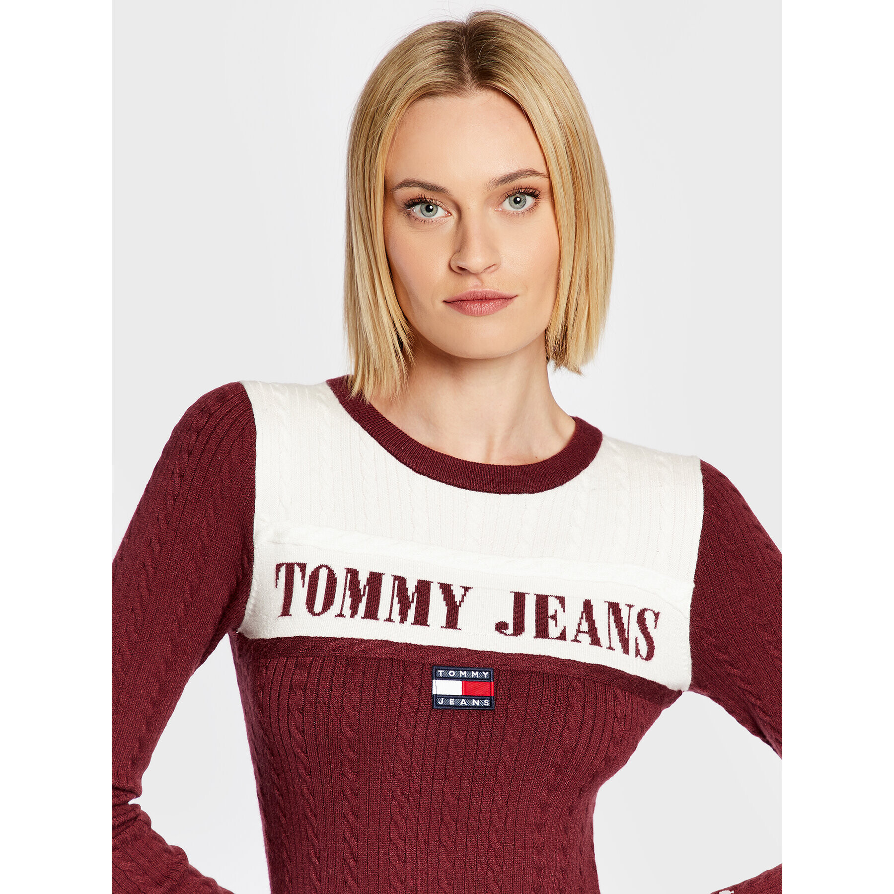 Tommy Jeans Rochie tricotată Archive DW0DW14400 Vișiniu Regular Fit - Pled.ro