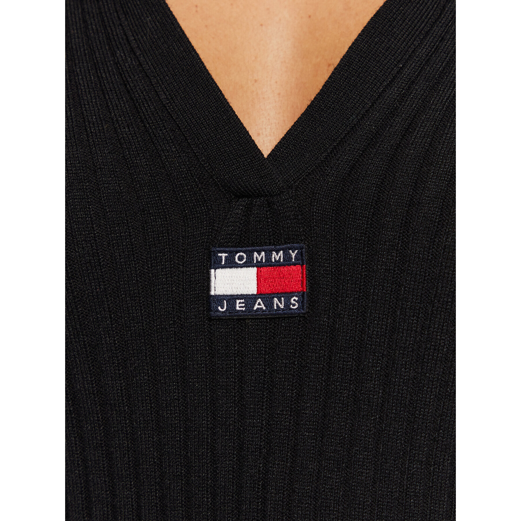 Tommy Jeans Rochie tricotată Collar Badge DW0DW15016 Negru Slim Fit - Pled.ro