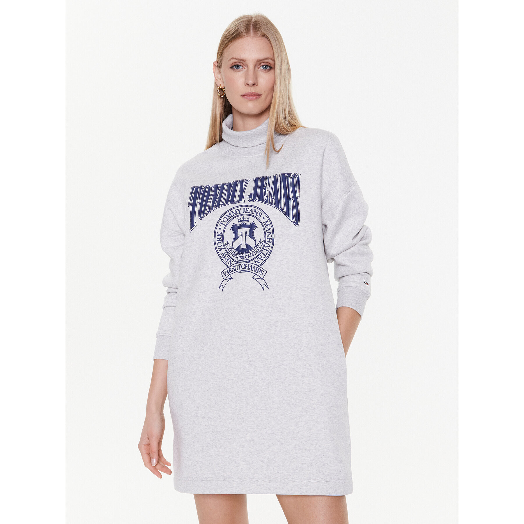 Tommy Jeans Rochie tricotată Varsity DW0DW15004 Gri Regular Fit - Pled.ro