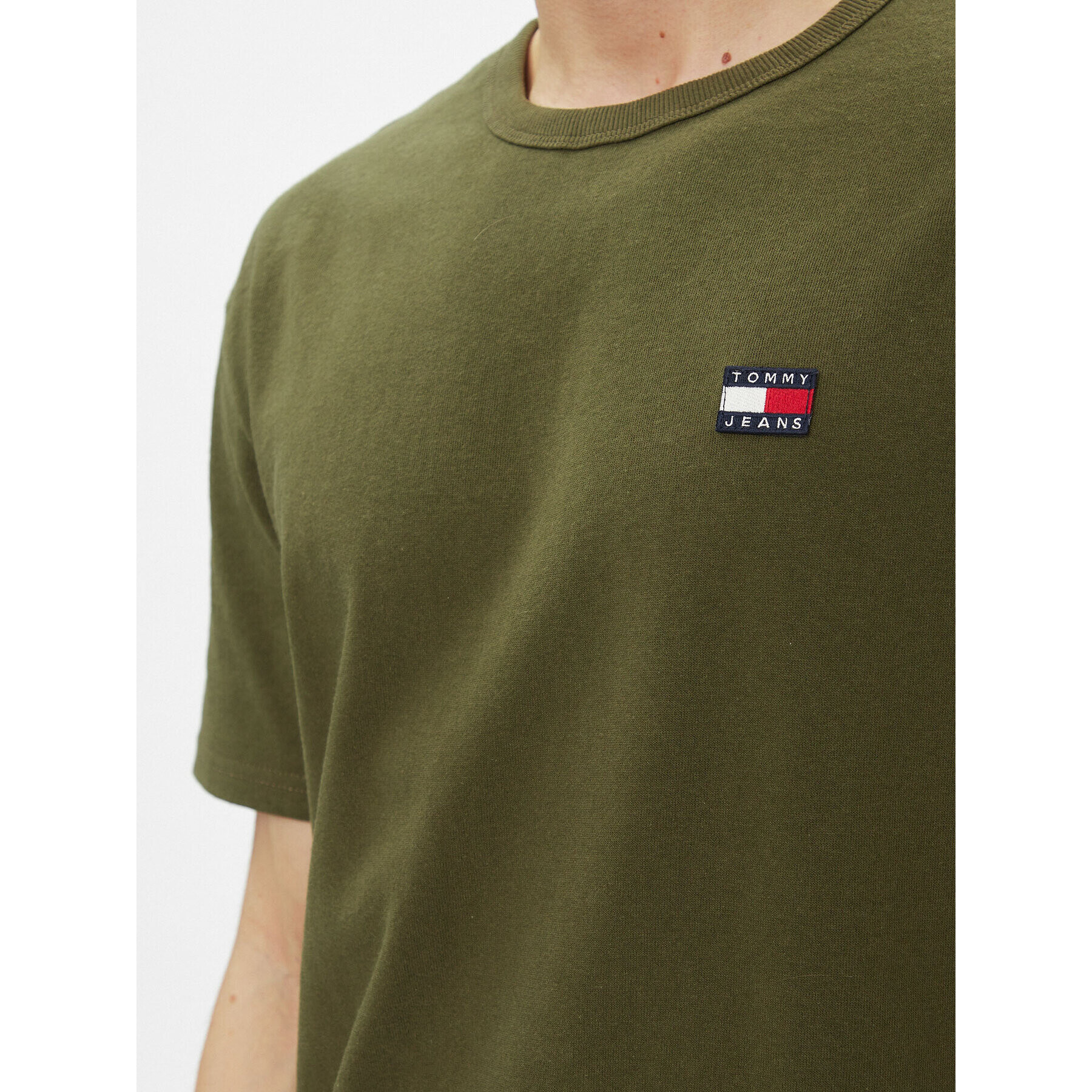 Tommy Jeans Tricou Classic Xs Badge DM0DM17870 Verde Classic Fit - Pled.ro