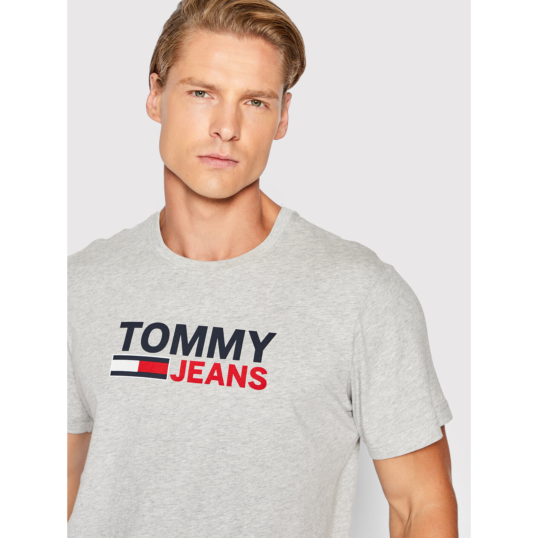 Tommy Jeans Tricou Corp Logo DM0DM15379 Gri Regular Fit - Pled.ro