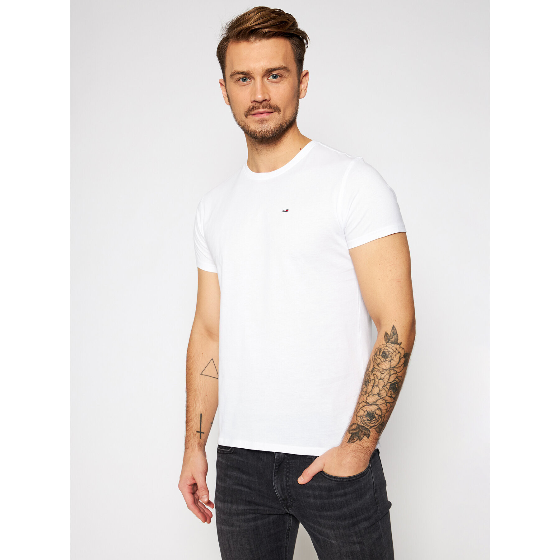 Tommy Jeans Tricou DM0DM04411 Alb Regular Fit - Pled.ro