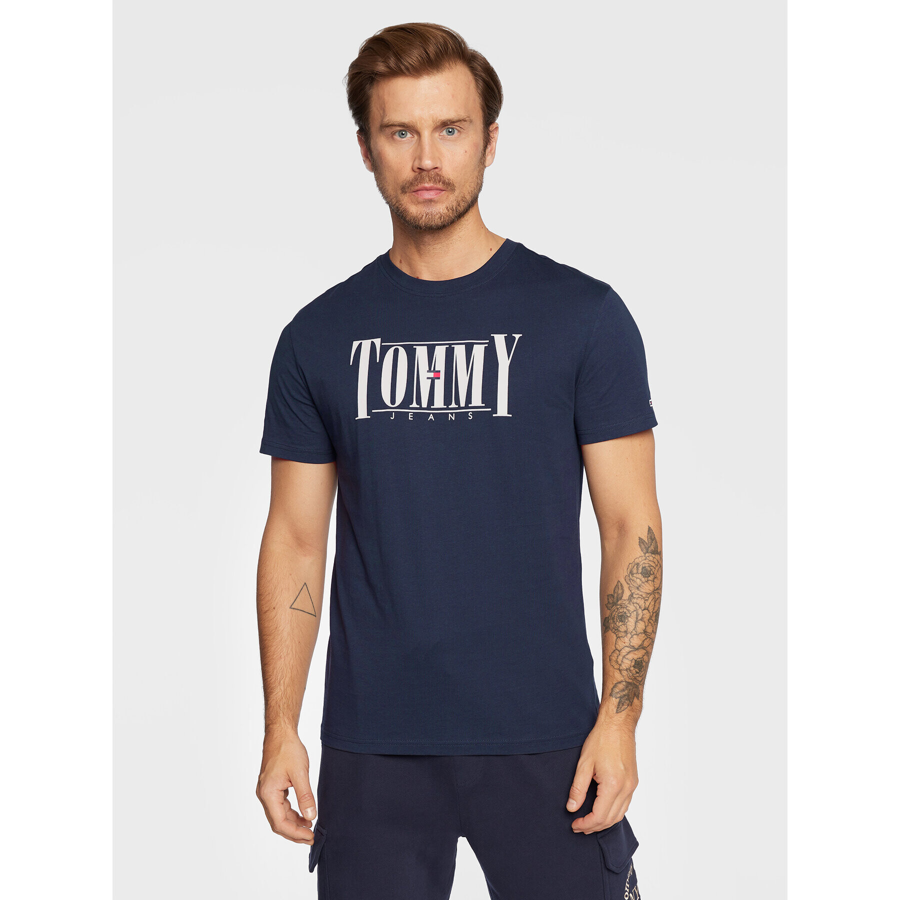 Tommy Jeans Tricou Essential DM0DM14993 Bleumarin Regular Fit - Pled.ro