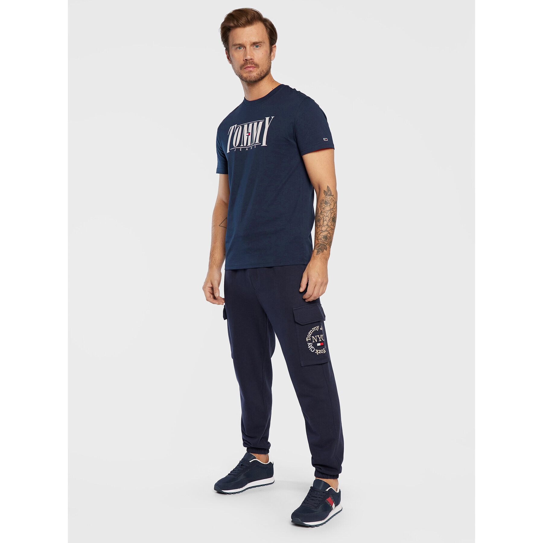 Tommy Jeans Tricou Essential DM0DM14993 Bleumarin Regular Fit - Pled.ro