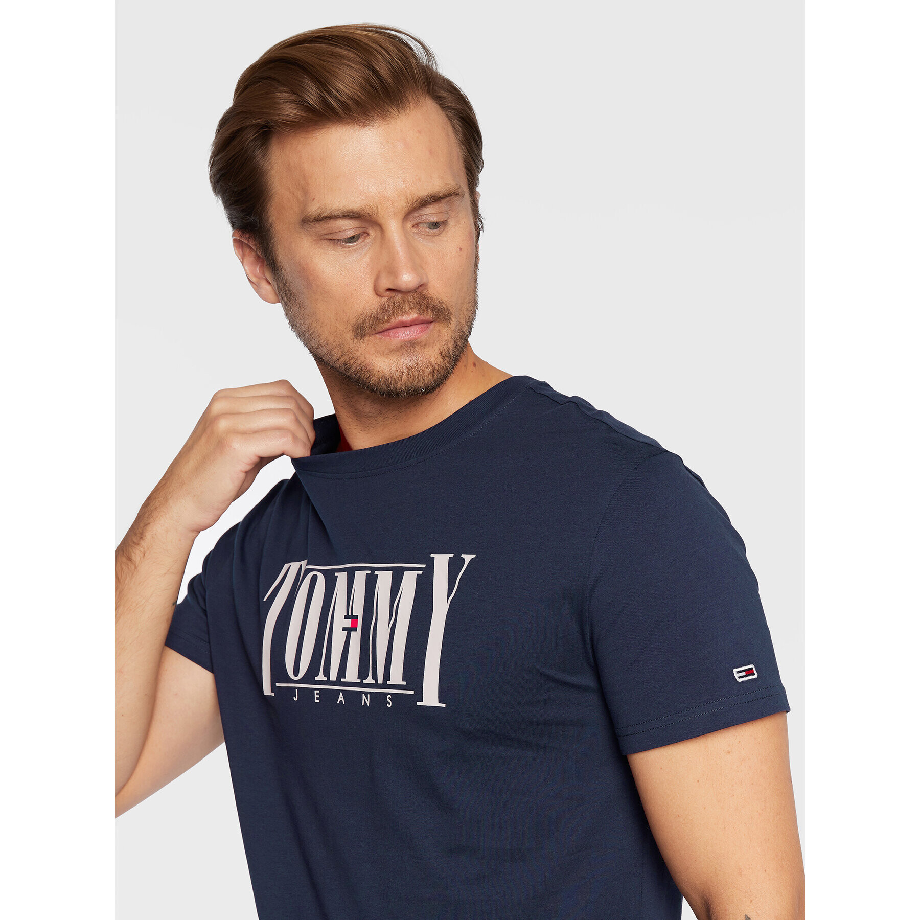 Tommy Jeans Tricou Essential DM0DM14993 Bleumarin Regular Fit - Pled.ro