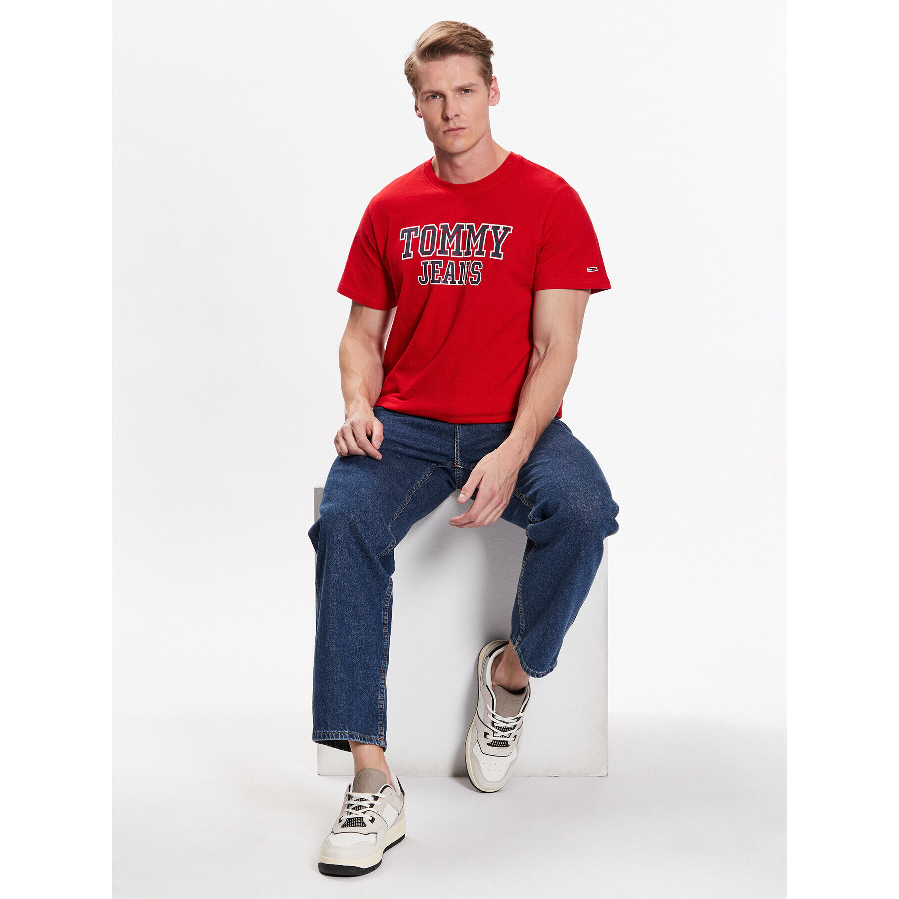 Tommy Jeans Tricou Essential DM0DM16405 Roșu Regular Fit - Pled.ro