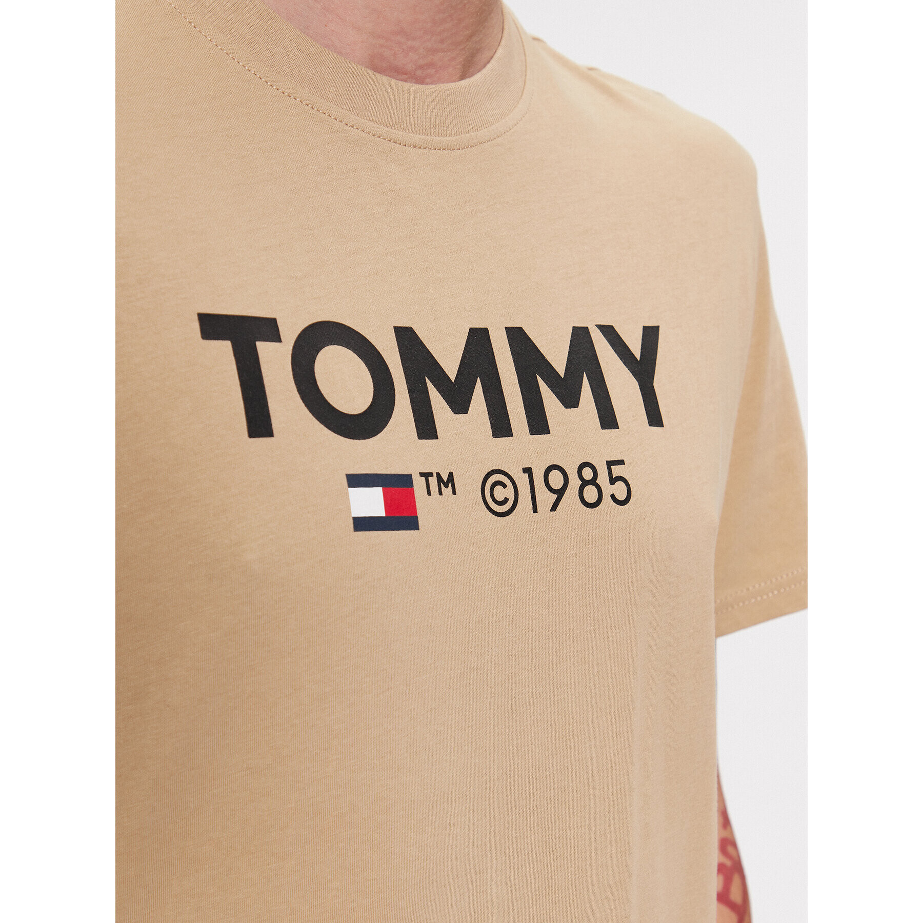 Tommy Jeans Tricou Essential DM0DM18264 Bej Slim Fit - Pled.ro