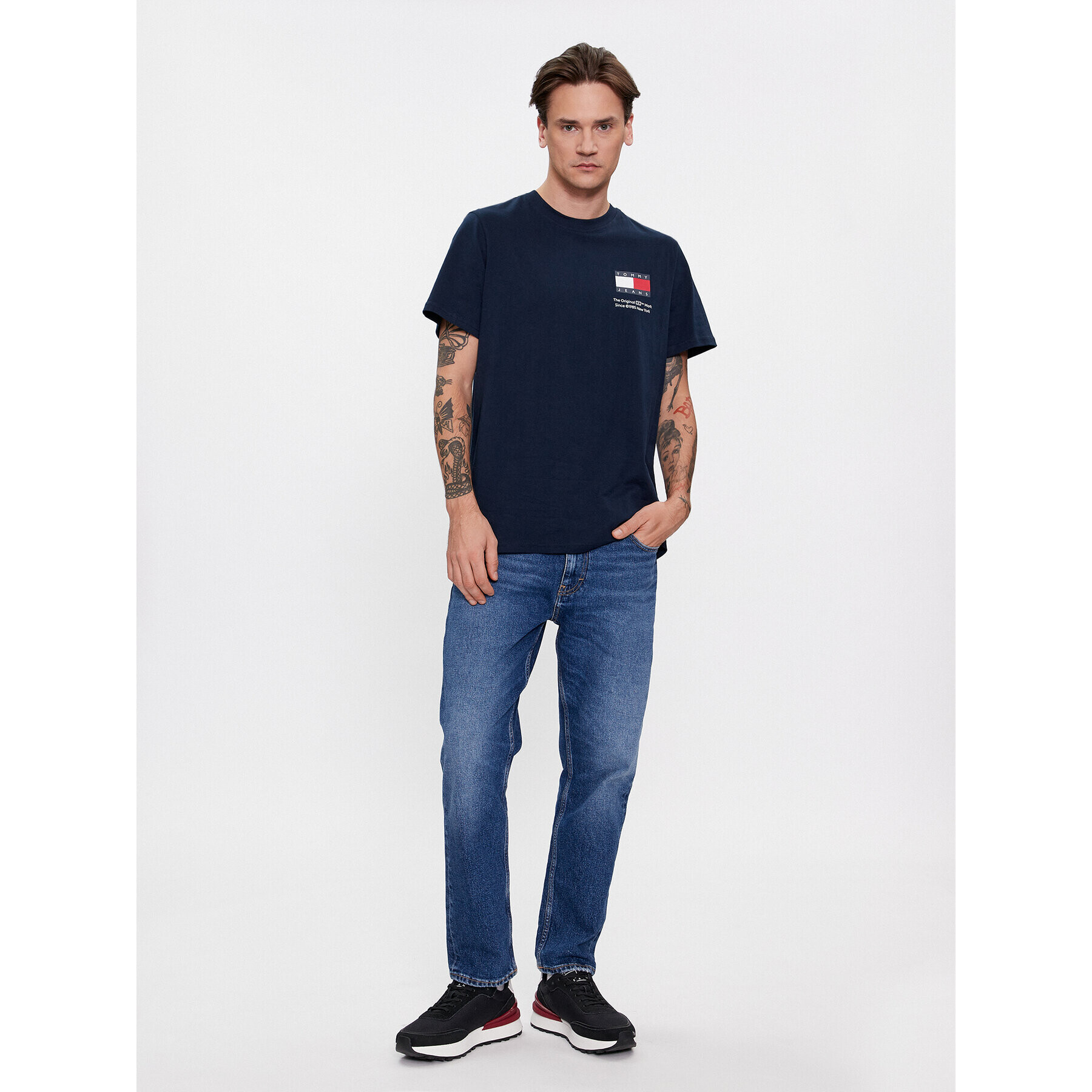 Tommy Jeans Tricou Essential Flag DM0DM18263 Bleumarin Slim Fit - Pled.ro