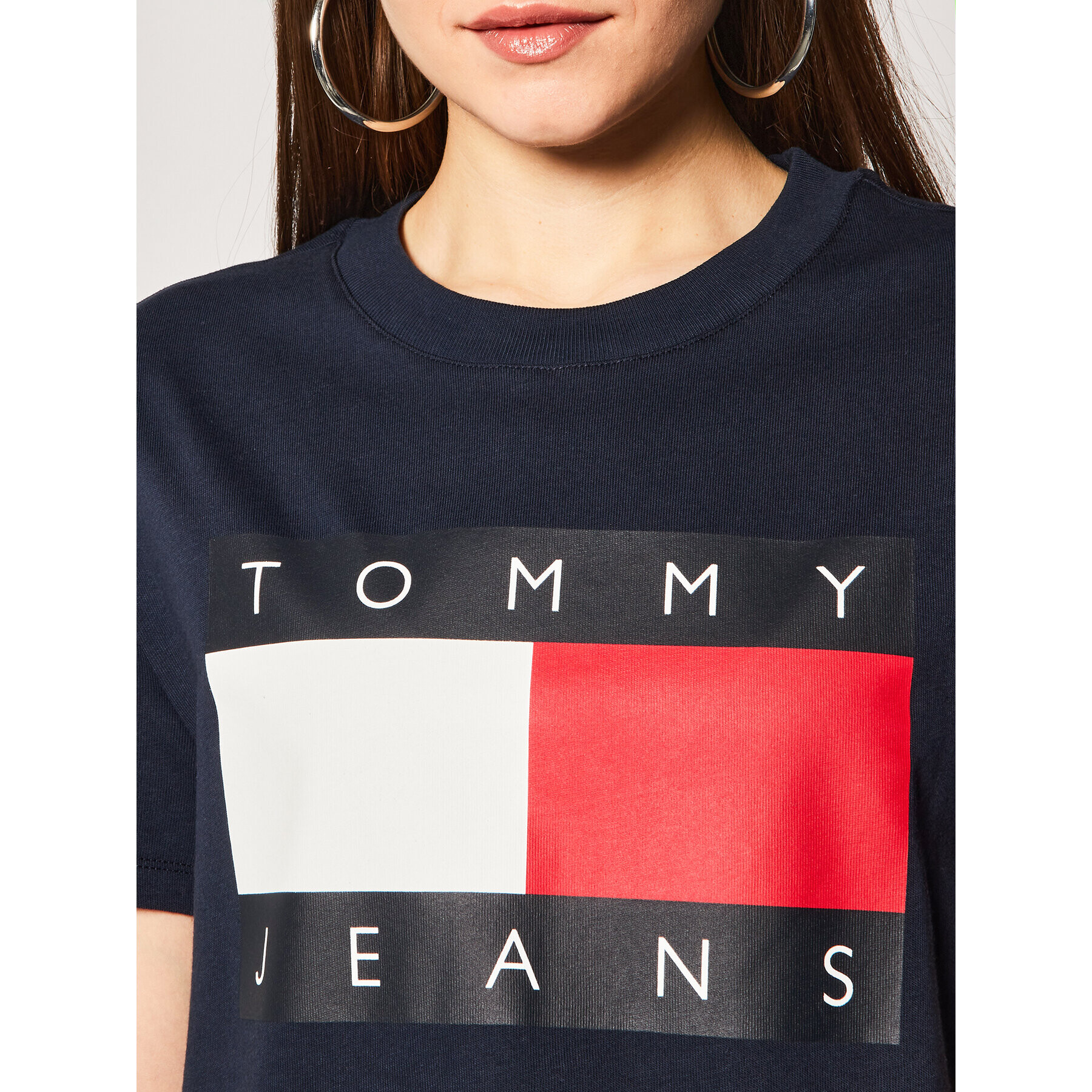 Tommy Jeans Tricou Flag DW0DW07153 Bleumarin Regular Fit - Pled.ro