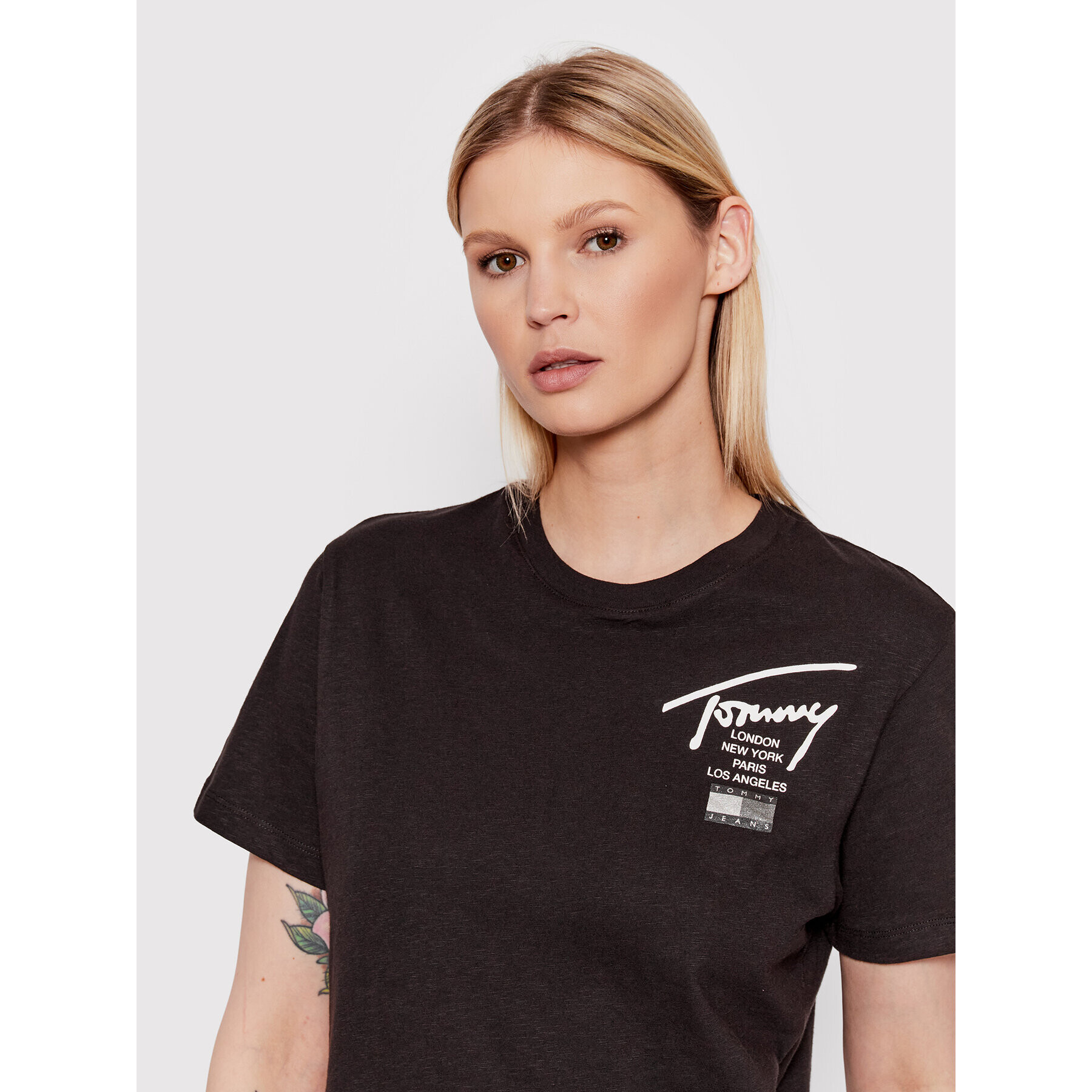 Tommy Jeans Tricou Modern Signature DW0DW12851 Negru Relaxed Fit - Pled.ro