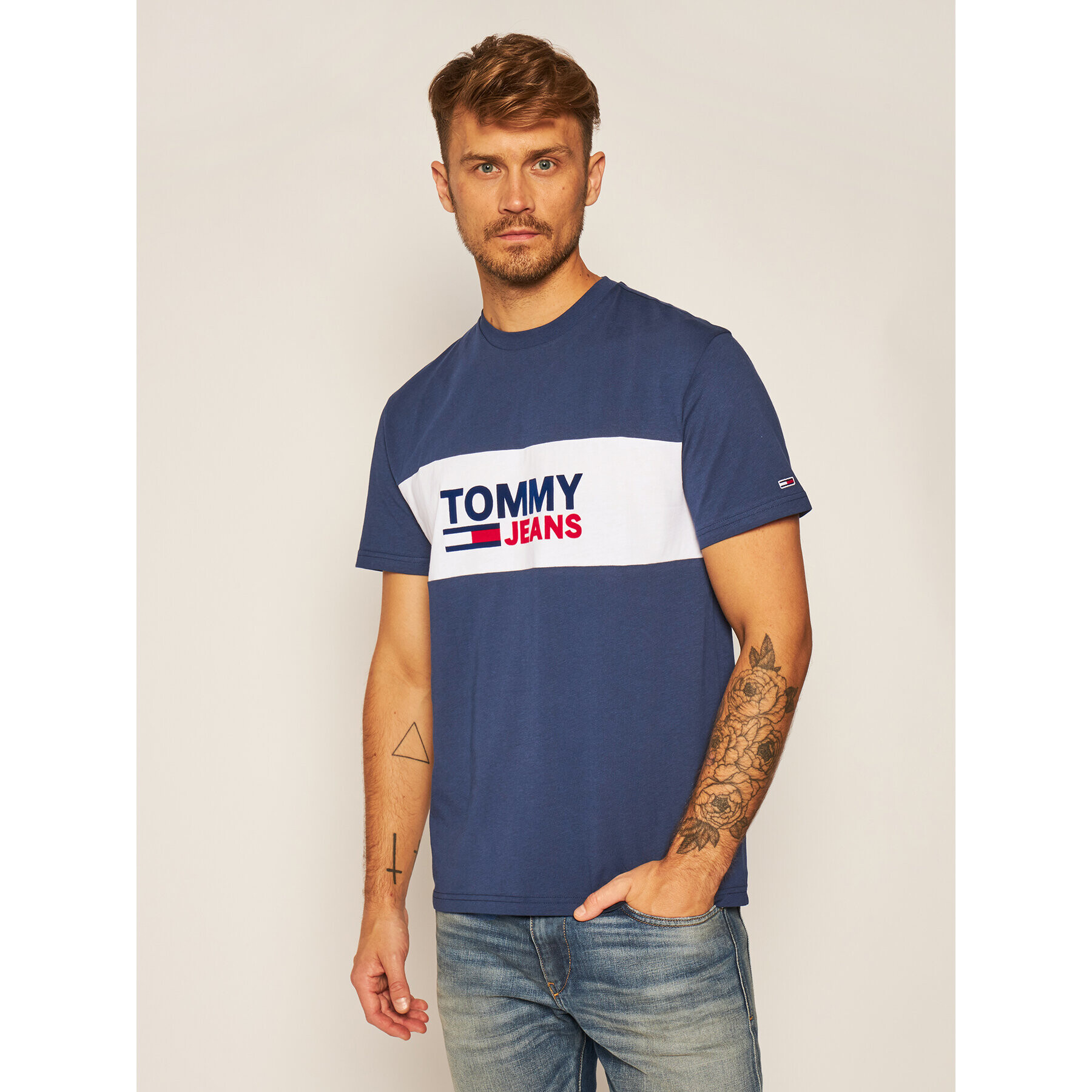 Tommy Jeans Tricou Pieced Band Logo Tee DM0DM08360 Bleumarin Regular Fit - Pled.ro