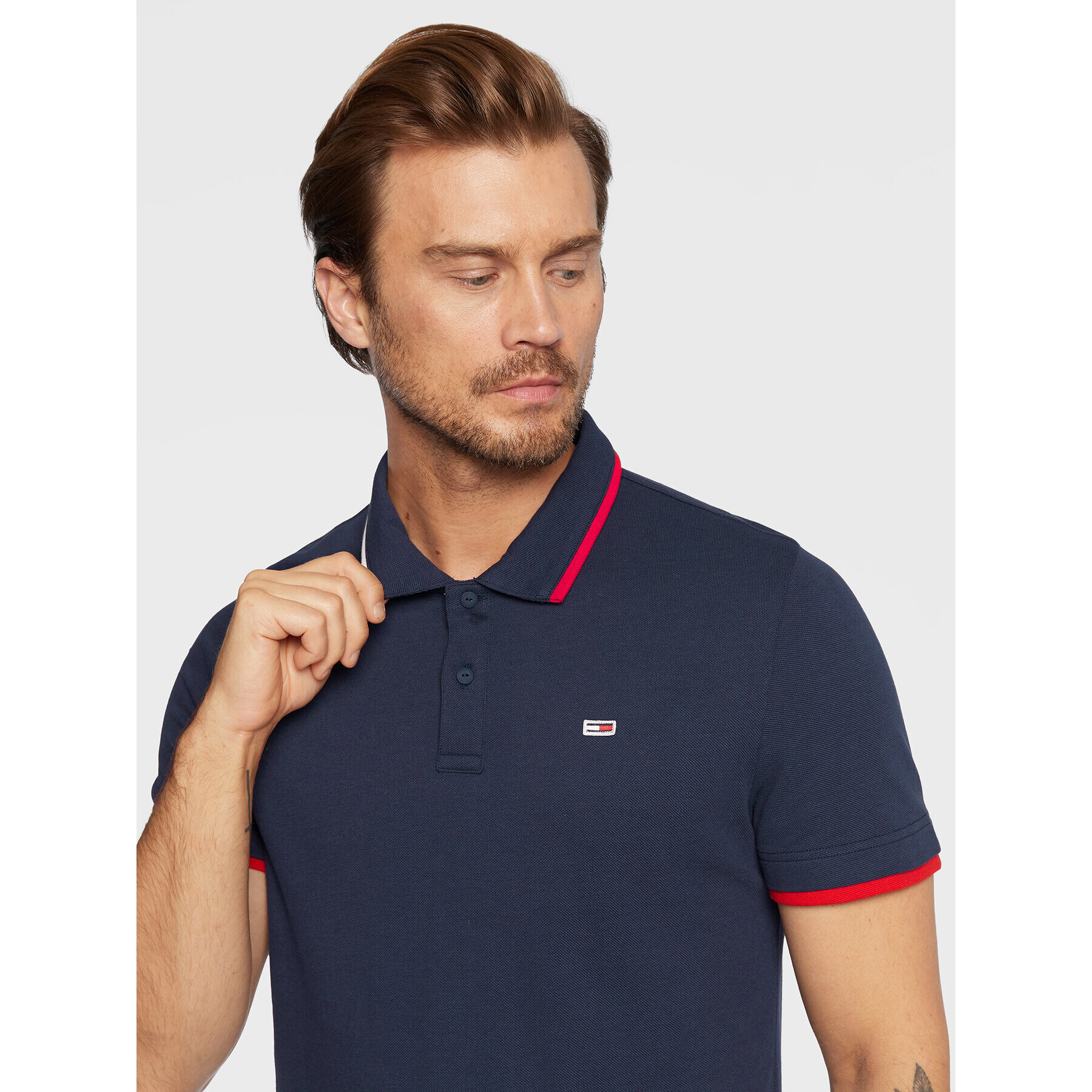 Tommy Jeans Tricou polo Flag DM0DM15076 Bleumarin Regular Fit - Pled.ro