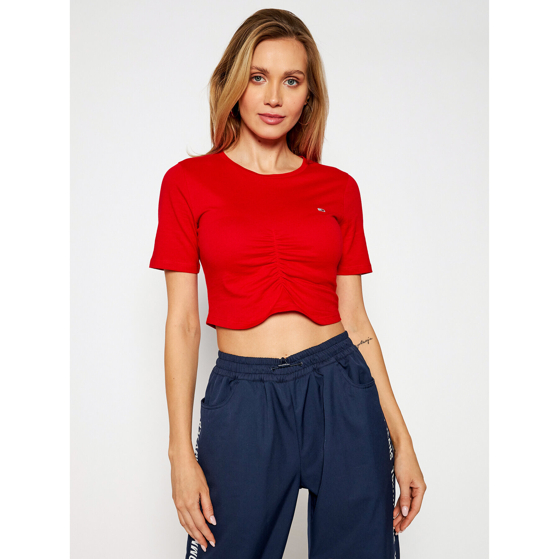 Tommy Jeans Tricou Tjw Crop Ruche DW0DW10131 Roșu Slim Fit - Pled.ro