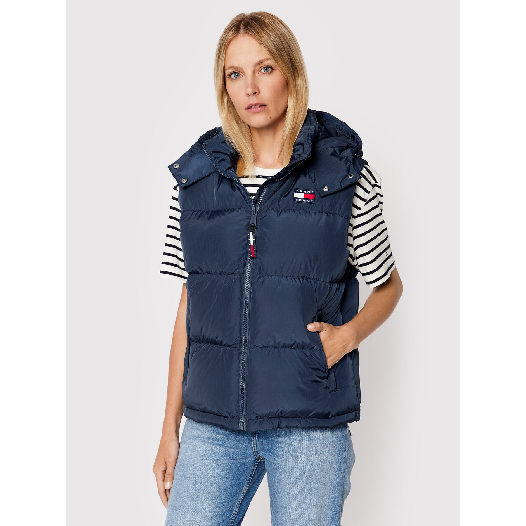 Tommy Jeans Vestă Tjw Alaska DW0DW14290 Bleumarin Regular Fit - Pled.ro