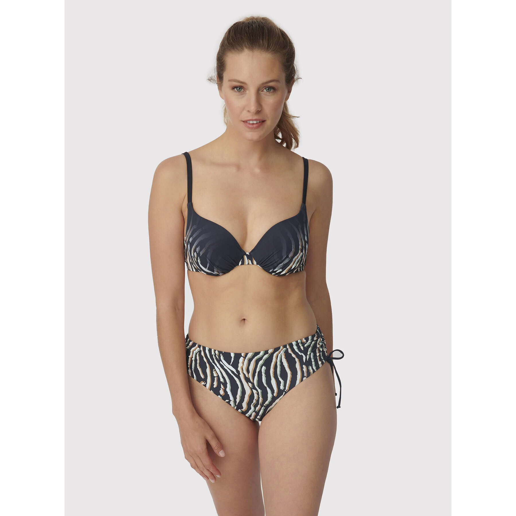 Triumph Bikini partea de sus Charm Elegance 2.0 10207872 Negru - Pled.ro